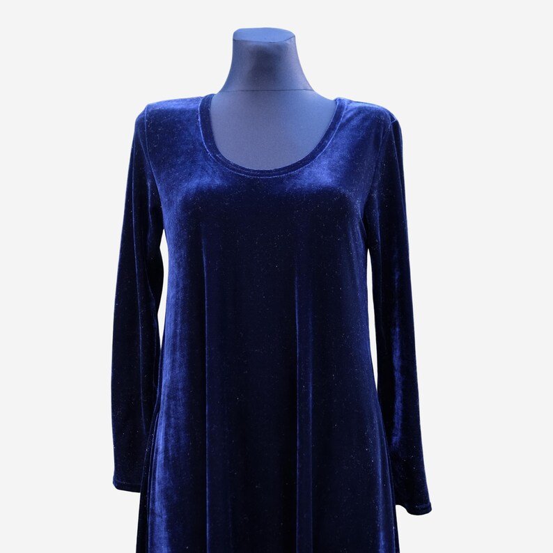 Vintage Dark Blue Velvet Prom Dress with Long Sleeves, Maxi Winter Dress - Image 4