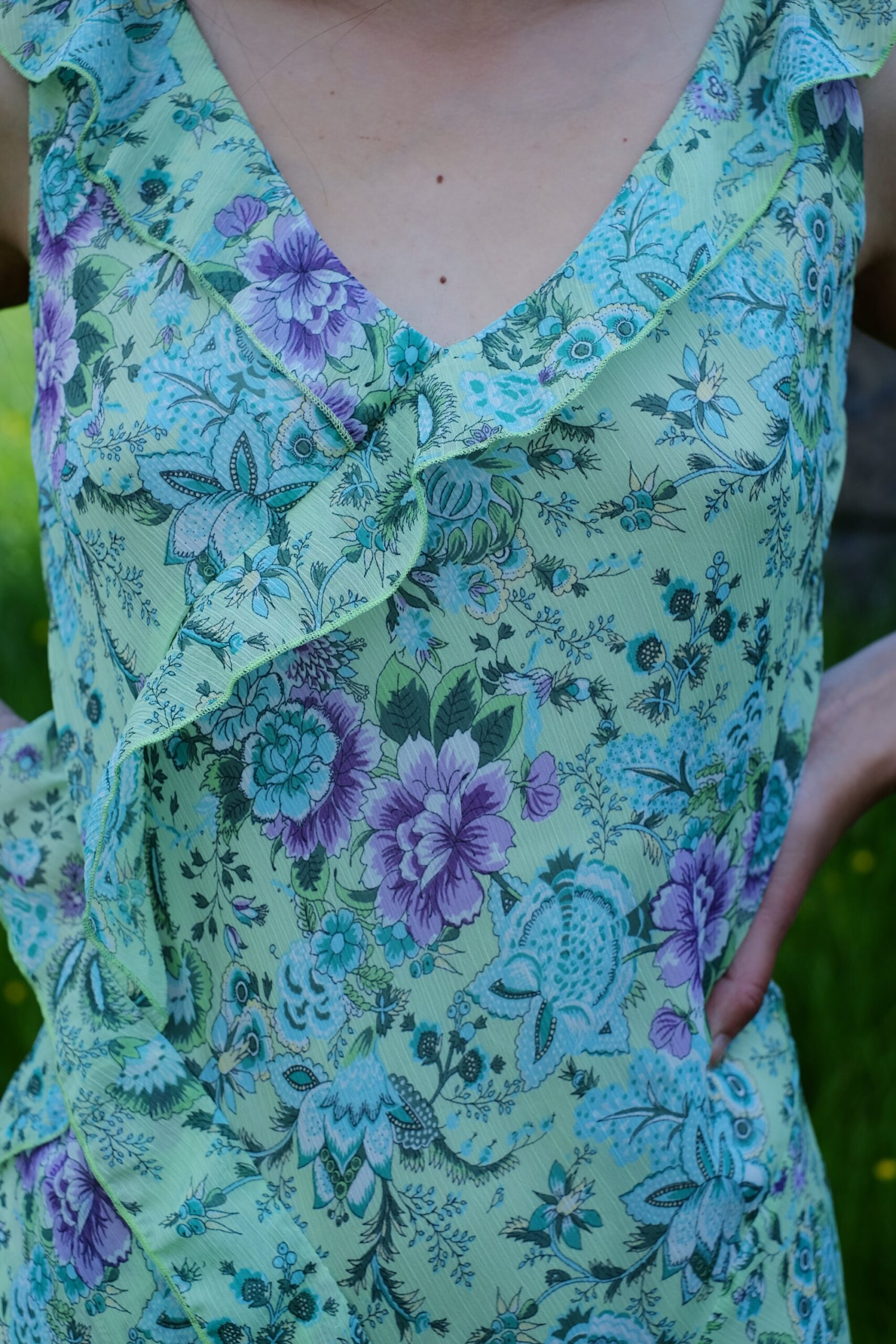 Vintage Light Green French Floral Summer Midi Dress, Romantic Dress with Ruffled Neckline - Image 7