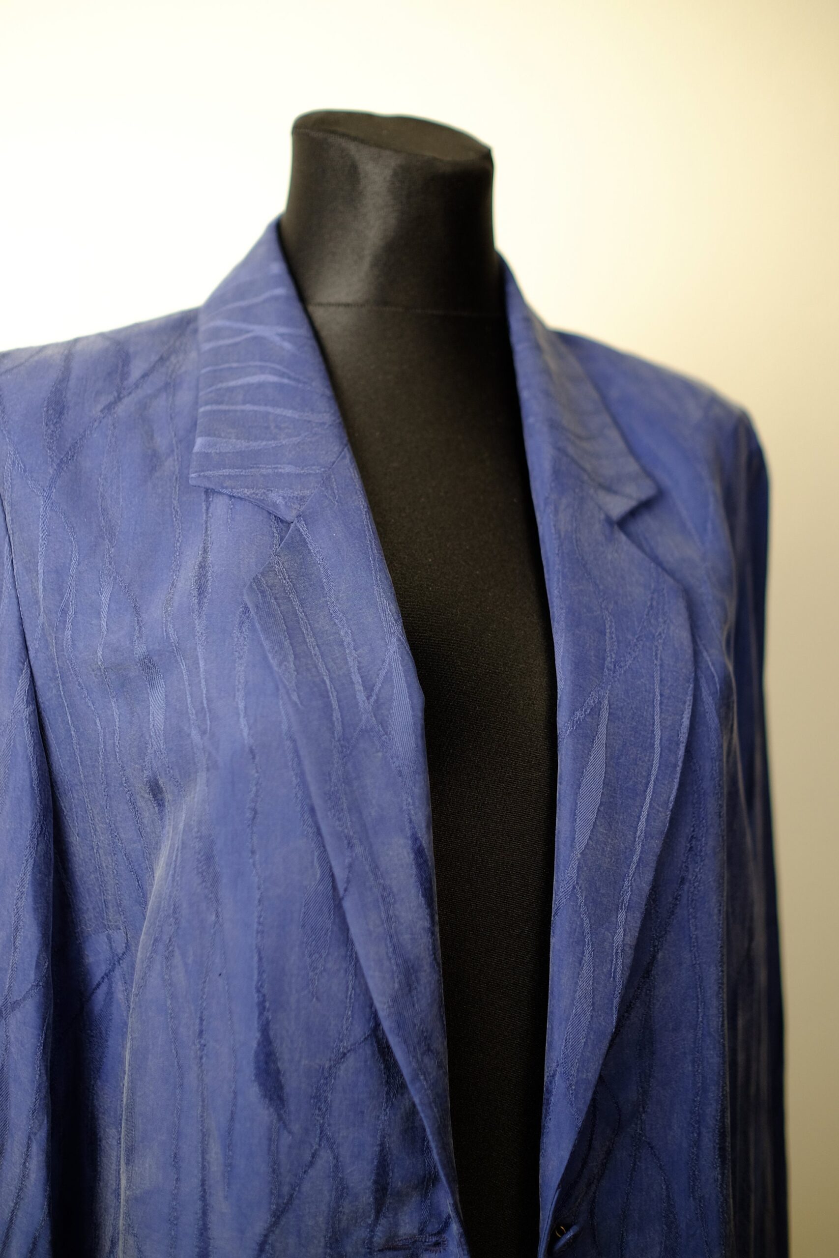 Vintage Dark Blue Fred Sabatier Blazer - Image 5
