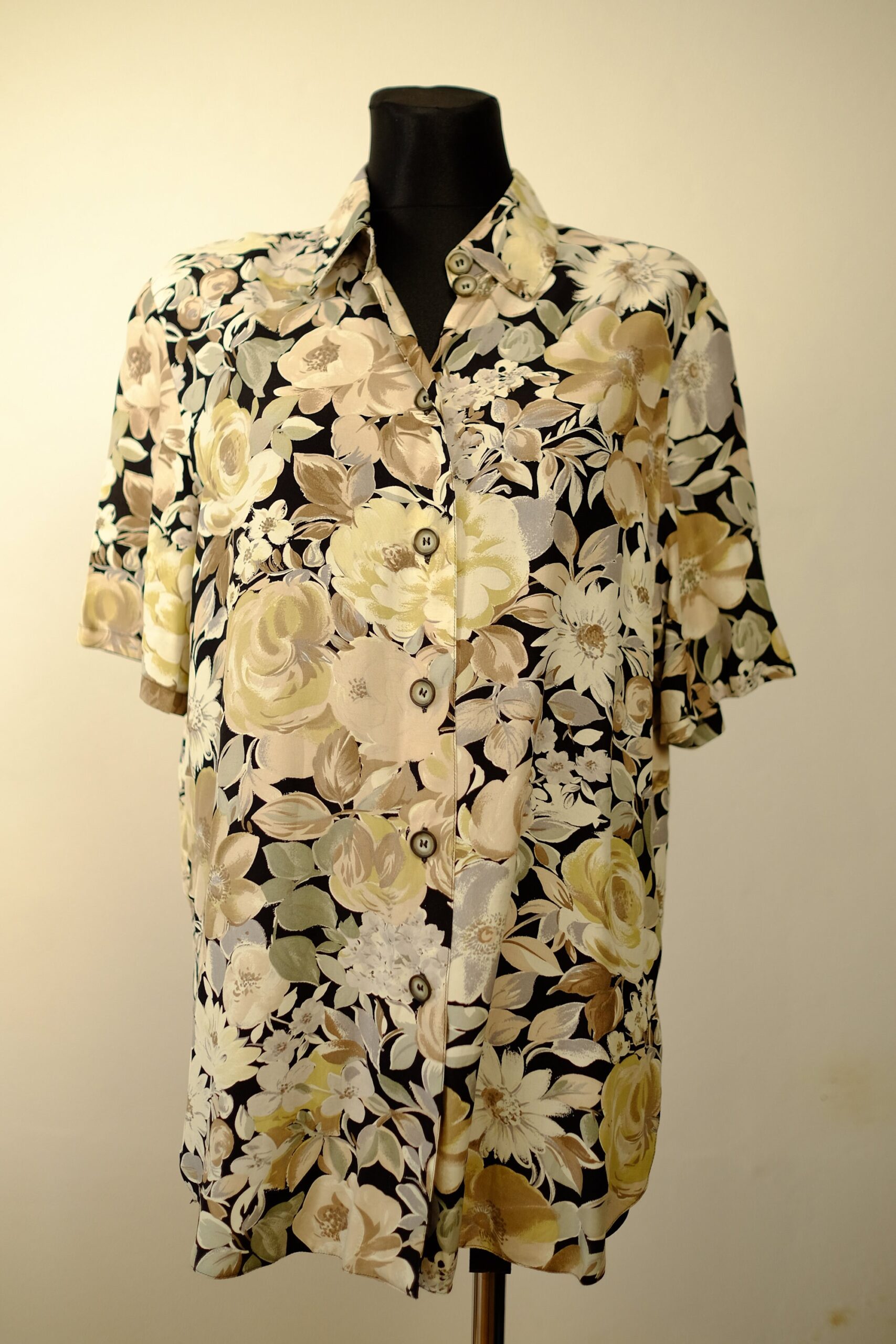 Vintage 90s Floral Earth Tones Shirt/ Blouse - Image 4