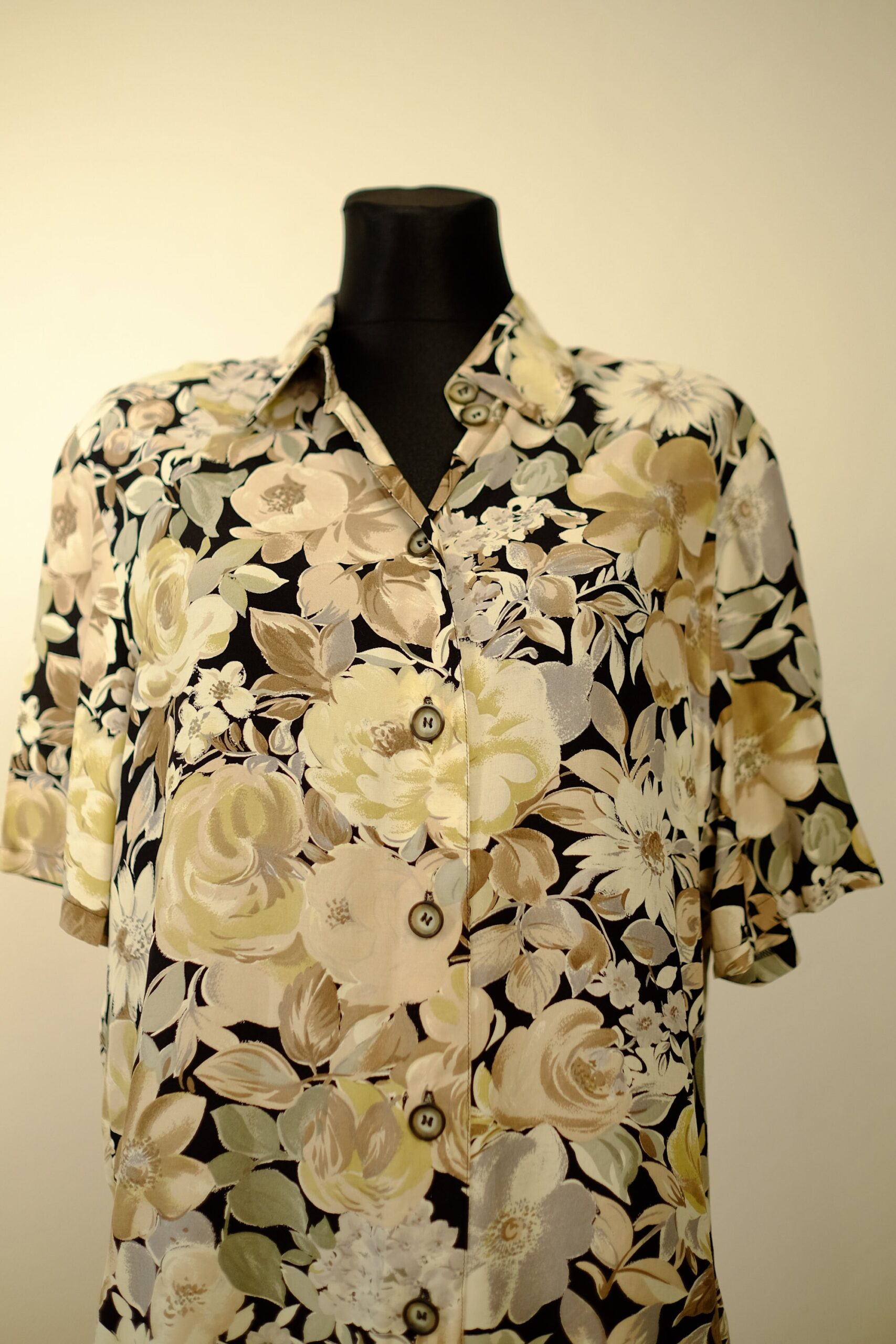 Vintage 90s Floral Earth Tones Shirt/ Blouse - Image 7