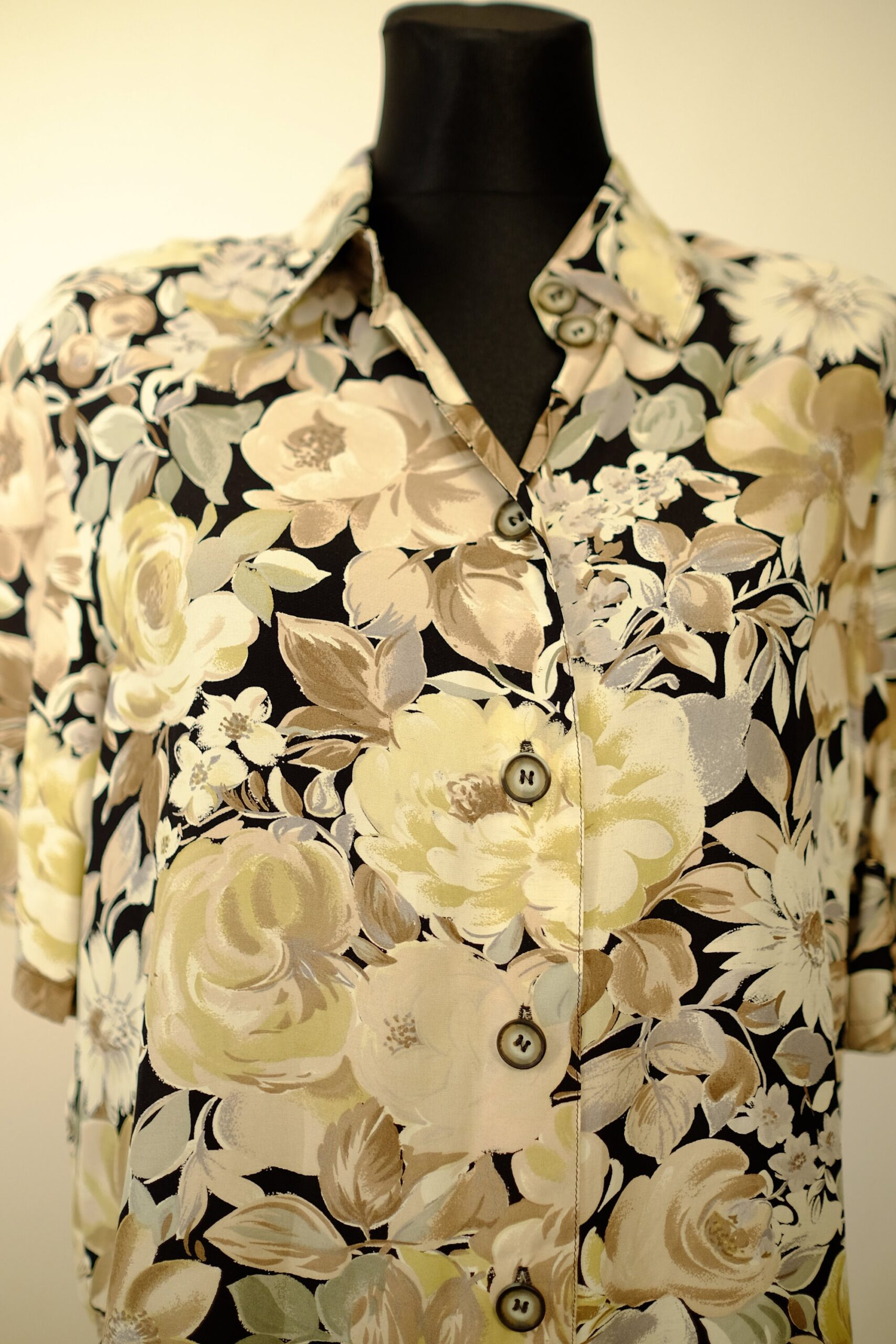 Vintage 90s Floral Earth Tones Shirt/ Blouse - Image 8