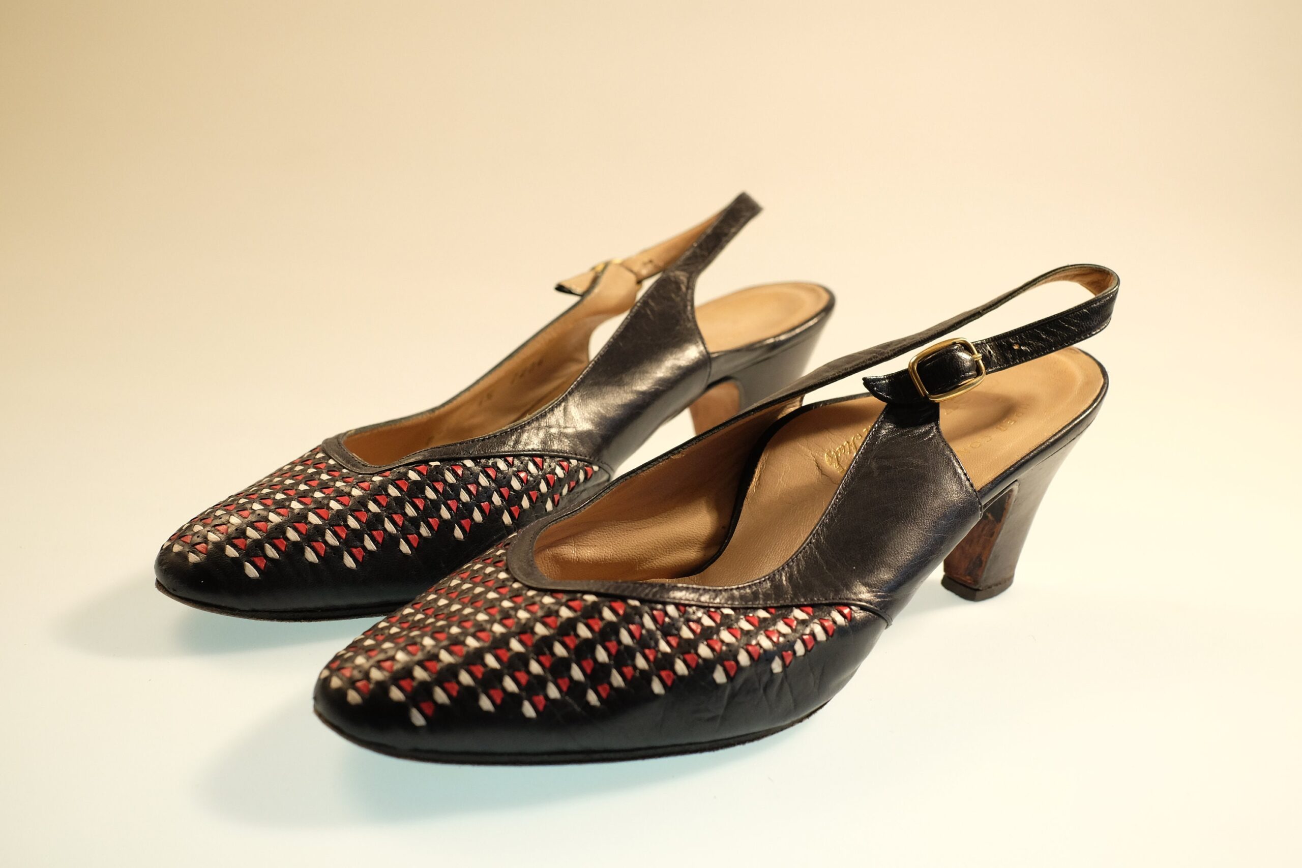 Vintage Alexandria Navy Leather Slingback Pumps, Vintage Sandal Shoes with Heels