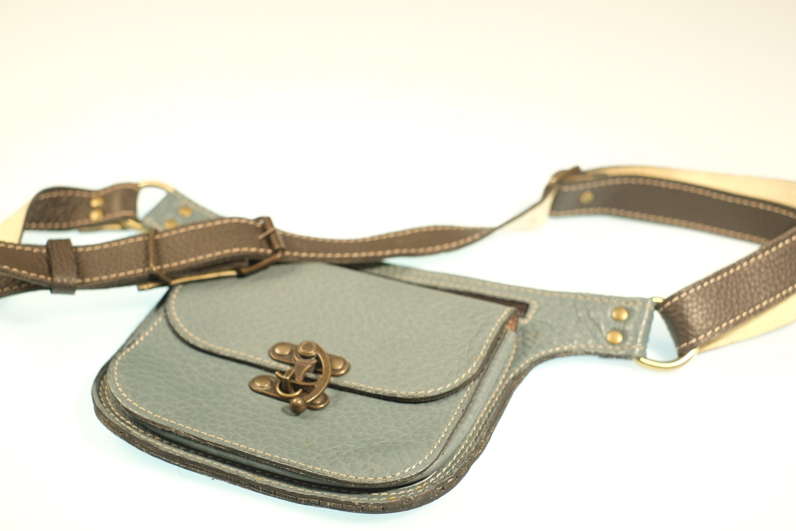 Vintage Blue Leather / Waistbag/ Belly Bag/ Hip Bag / Belt Bag / Fanny Pack - Image 4
