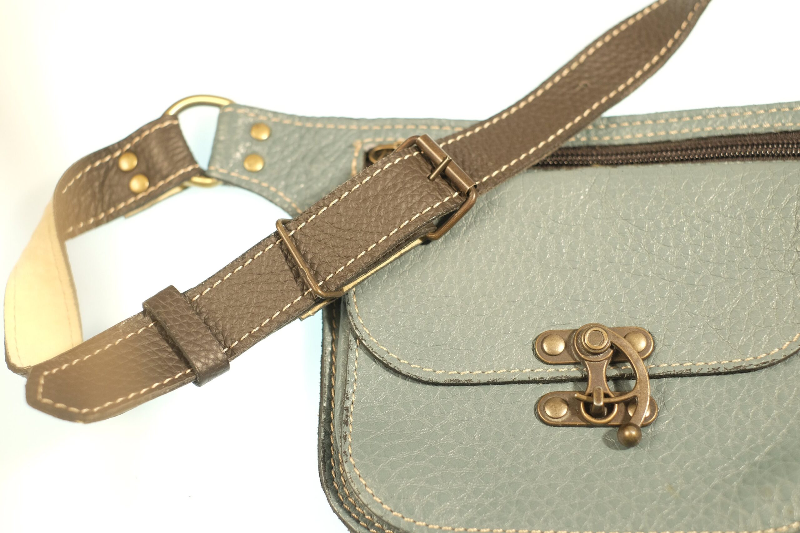 Vintage Blue Leather / Waistbag/ Belly Bag/ Hip Bag / Belt Bag / Fanny Pack - Image 5