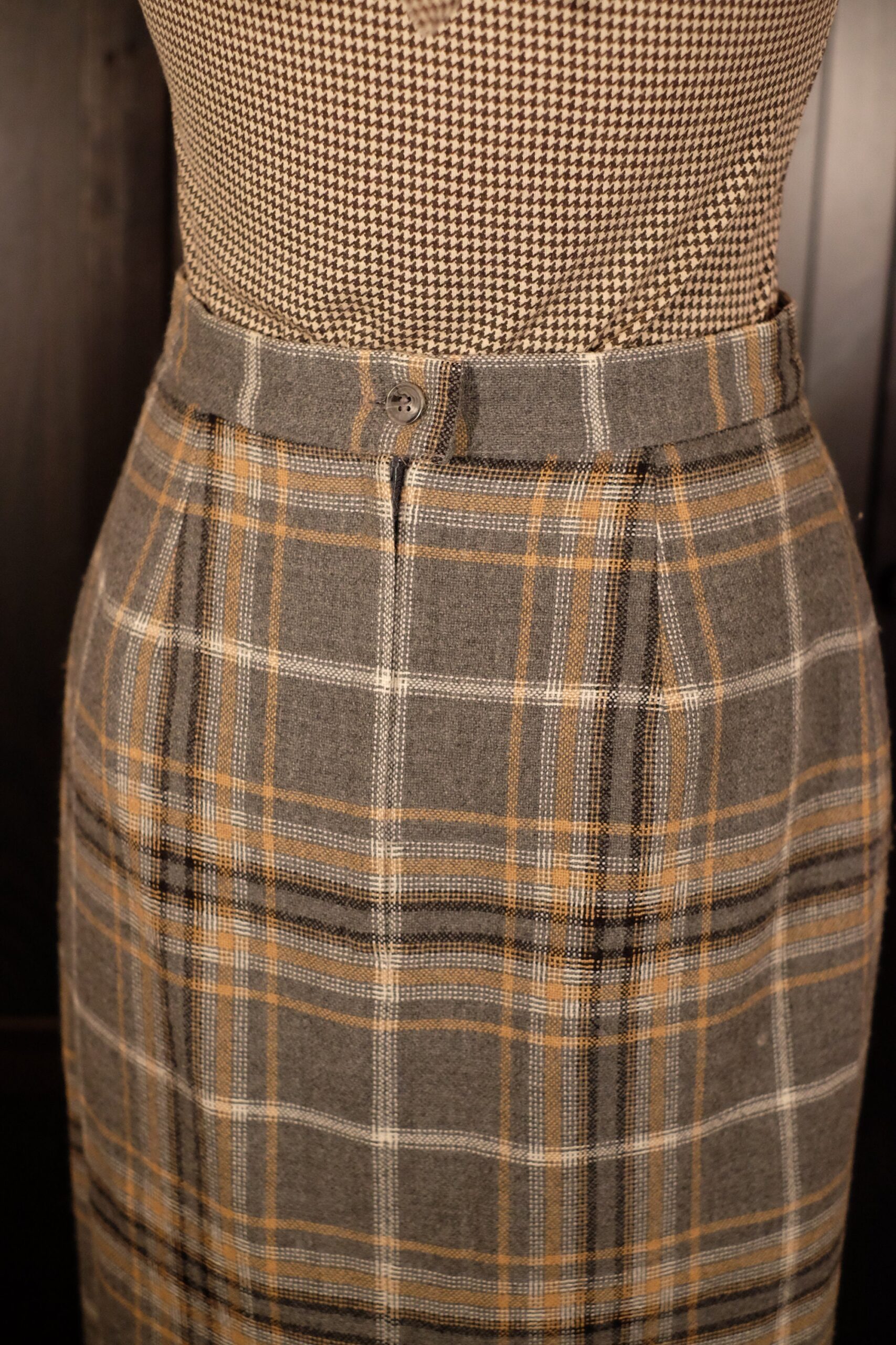 Vintage Gray Wool Blend Tweed Carlo Cecci by Odemot Plaid Tartan Pencil Skirt Size S - Image 6
