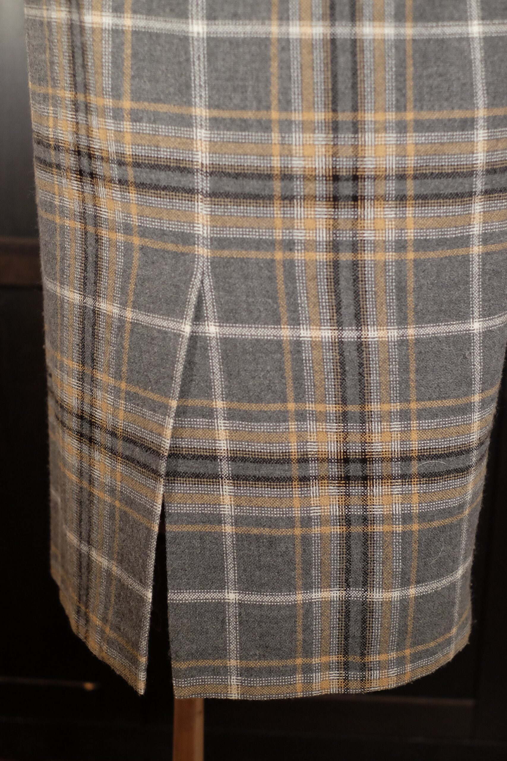 Vintage Gray Wool Blend Tweed Carlo Cecci by Odemot Plaid Tartan Pencil Skirt Size S - Image 8