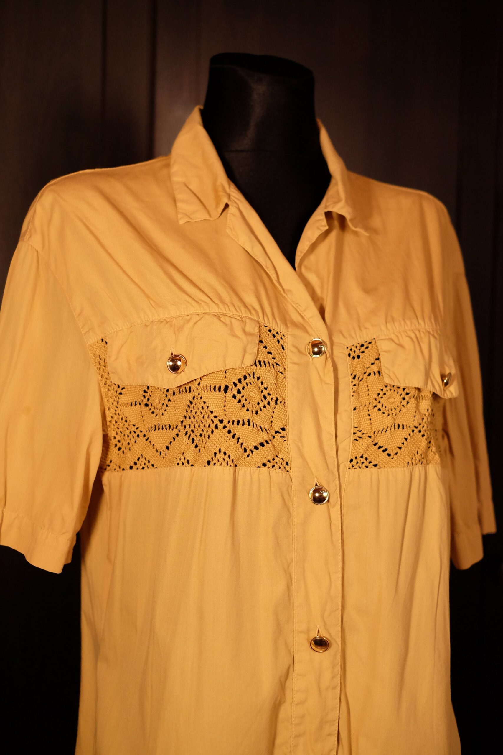 90s Vintage Yellow Short Sleeves Chest Pocket Embroidered Pattern Cotton Oversized Blouse - Image 2
