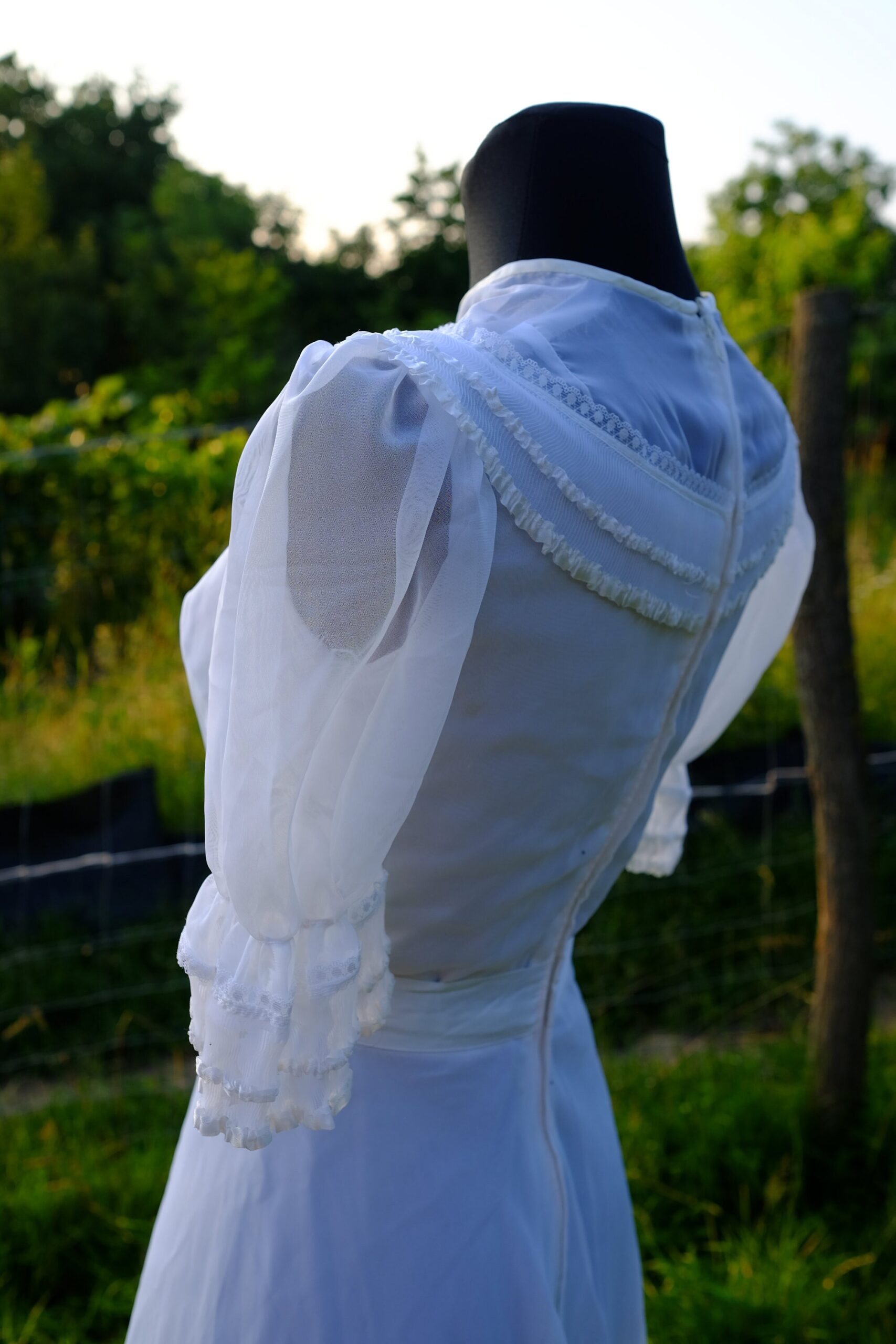 70s Boho Vintage Wedding Dress with Above Elbow Sleeve / Victorian Wedding Gown - Image 4