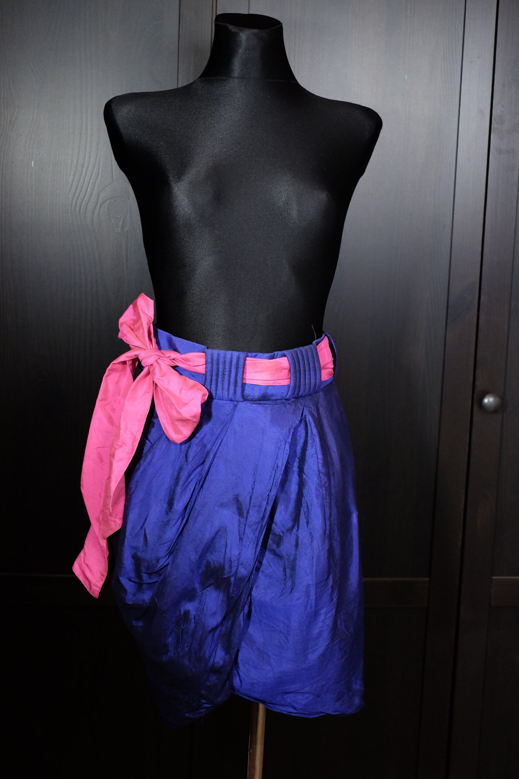 80s Vintage Metallic Blue Pink Bow Pencil Skirt | Thai Silk Skirt - Image 5