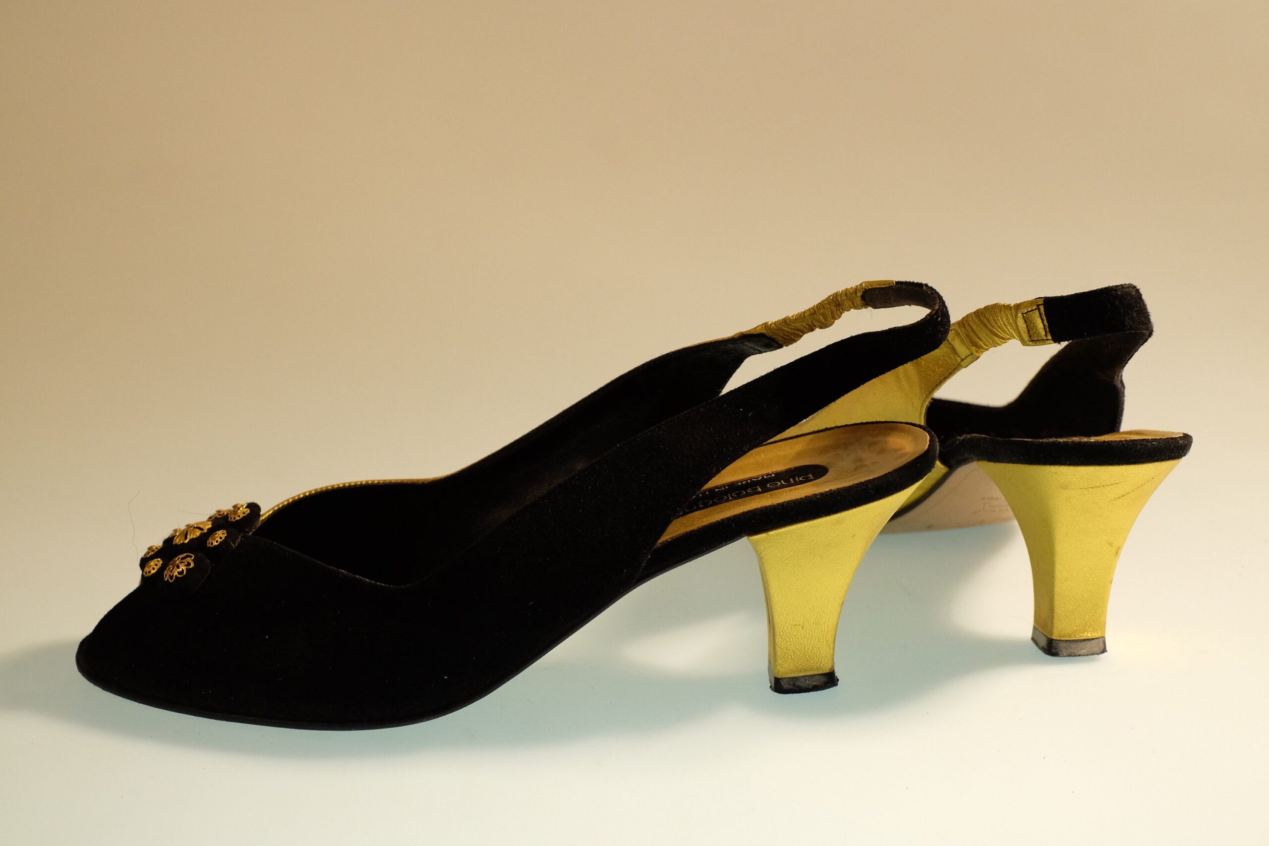 Vintage 80s Pino Bologna & Figli Jeweled Hollywood Style Black and Gold Sandals - Image 8