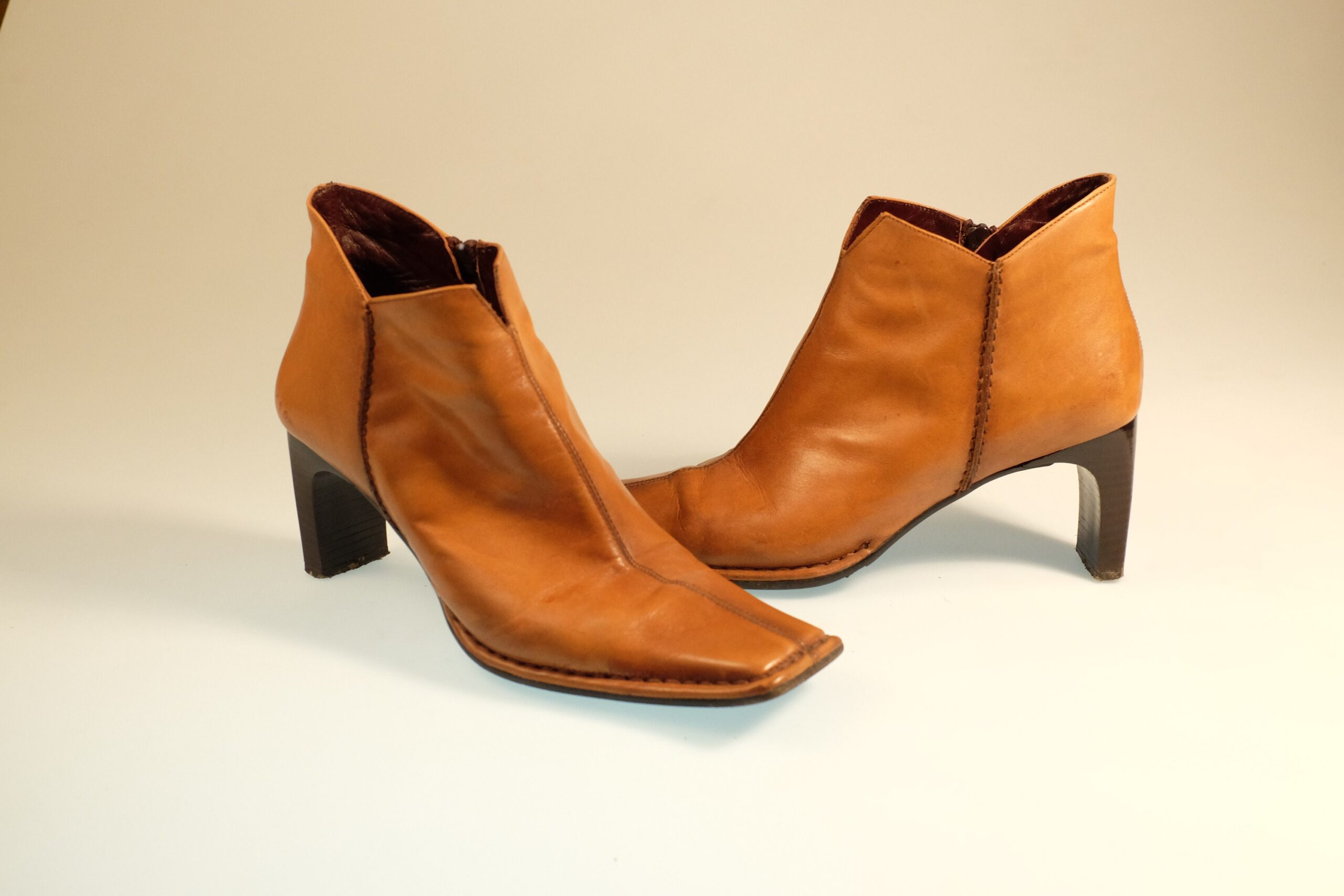 90s Y2K Square Toe Caramel Brown Leather Ankle Boots, Vintage 90s Block Heel Booties EU39 /UK5.5/ US8.5