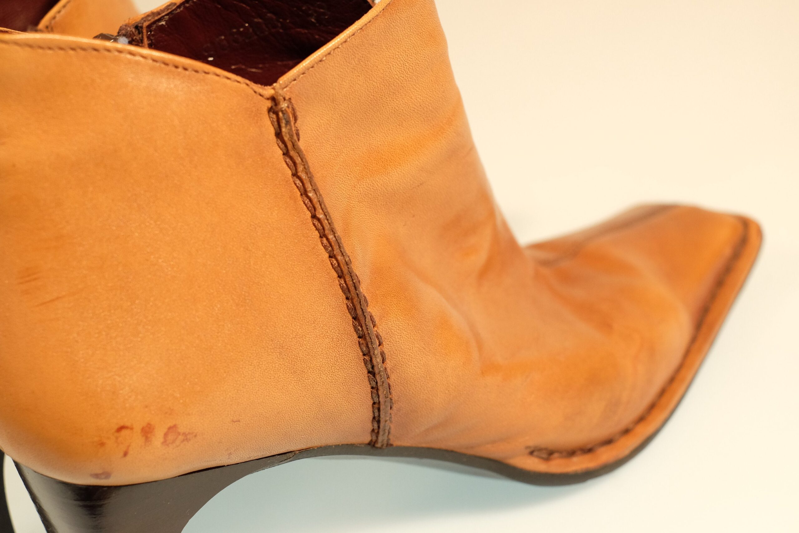 90s Y2K Square Toe Caramel Brown Leather Ankle Boots, Vintage 90s Block Heel Booties EU39 /UK5.5/ US8.5 - Image 9