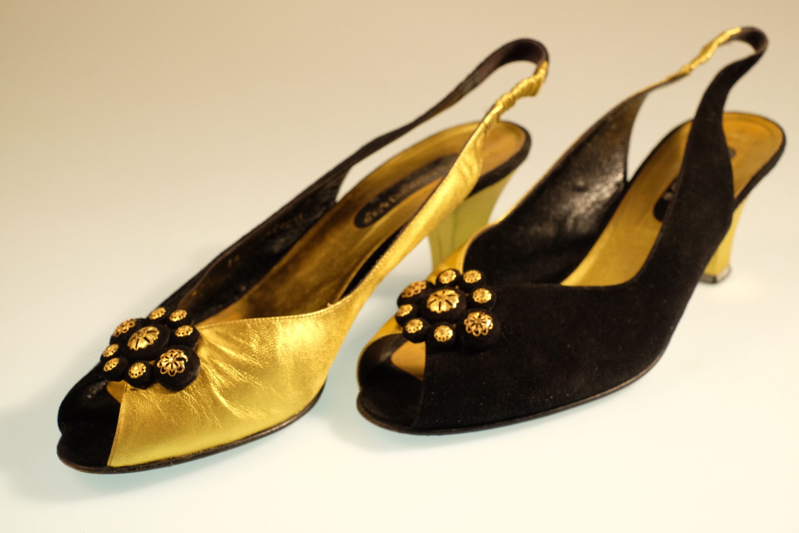 Vintage 80s Pino Bologna & Figli Jeweled Hollywood Style Black and Gold Sandals