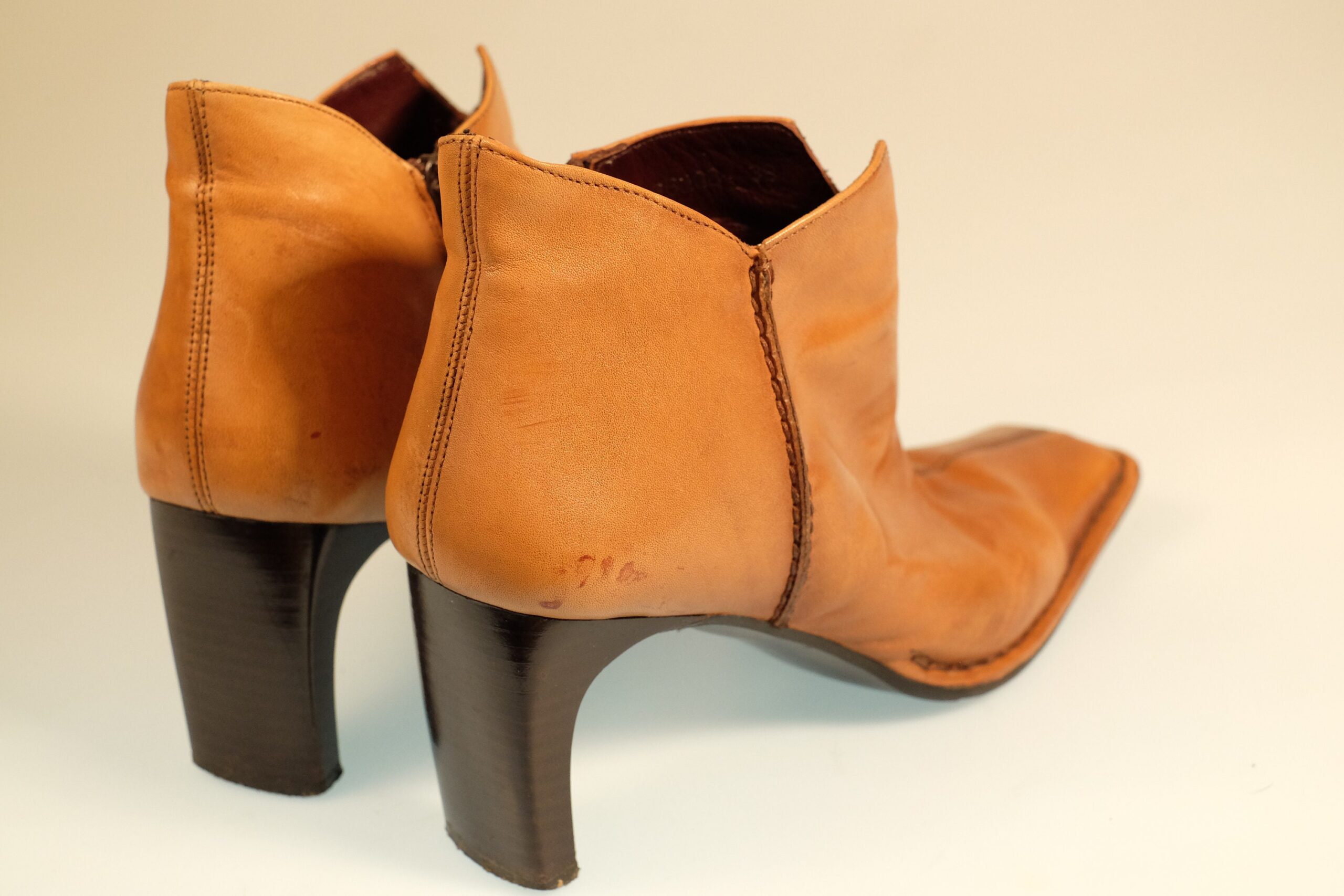 90s Y2K Square Toe Caramel Brown Leather Ankle Boots, Vintage 90s Block Heel Booties EU39 /UK5.5/ US8.5 - Image 8