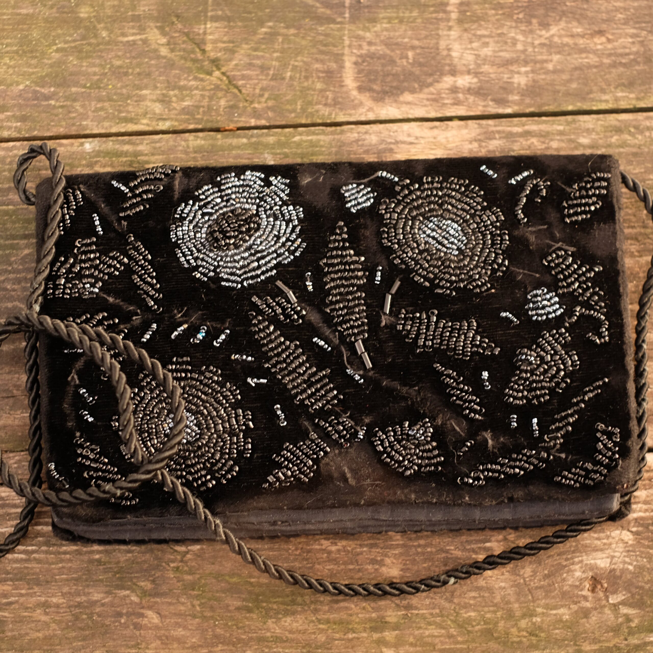 Vintage Black Embellished Evening Envelope Bag / Beaded Clutch / Purse