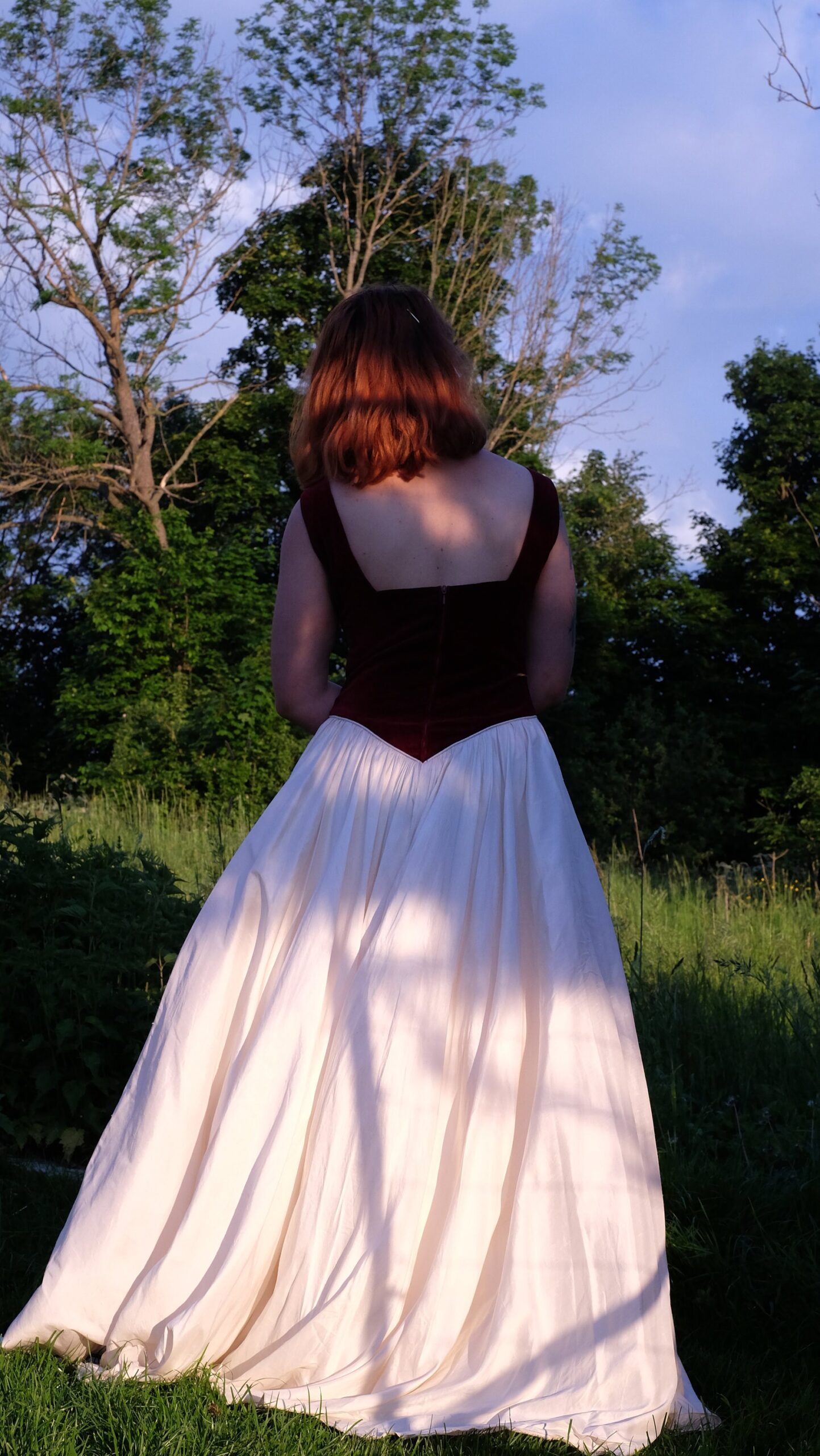 Vintage Cottagecore Silk Wedding Dress with Burgundy Red Velvet Bustier and a Cream Circle Skirt, Lohrengel Cassel Bridal Gown - Image 5