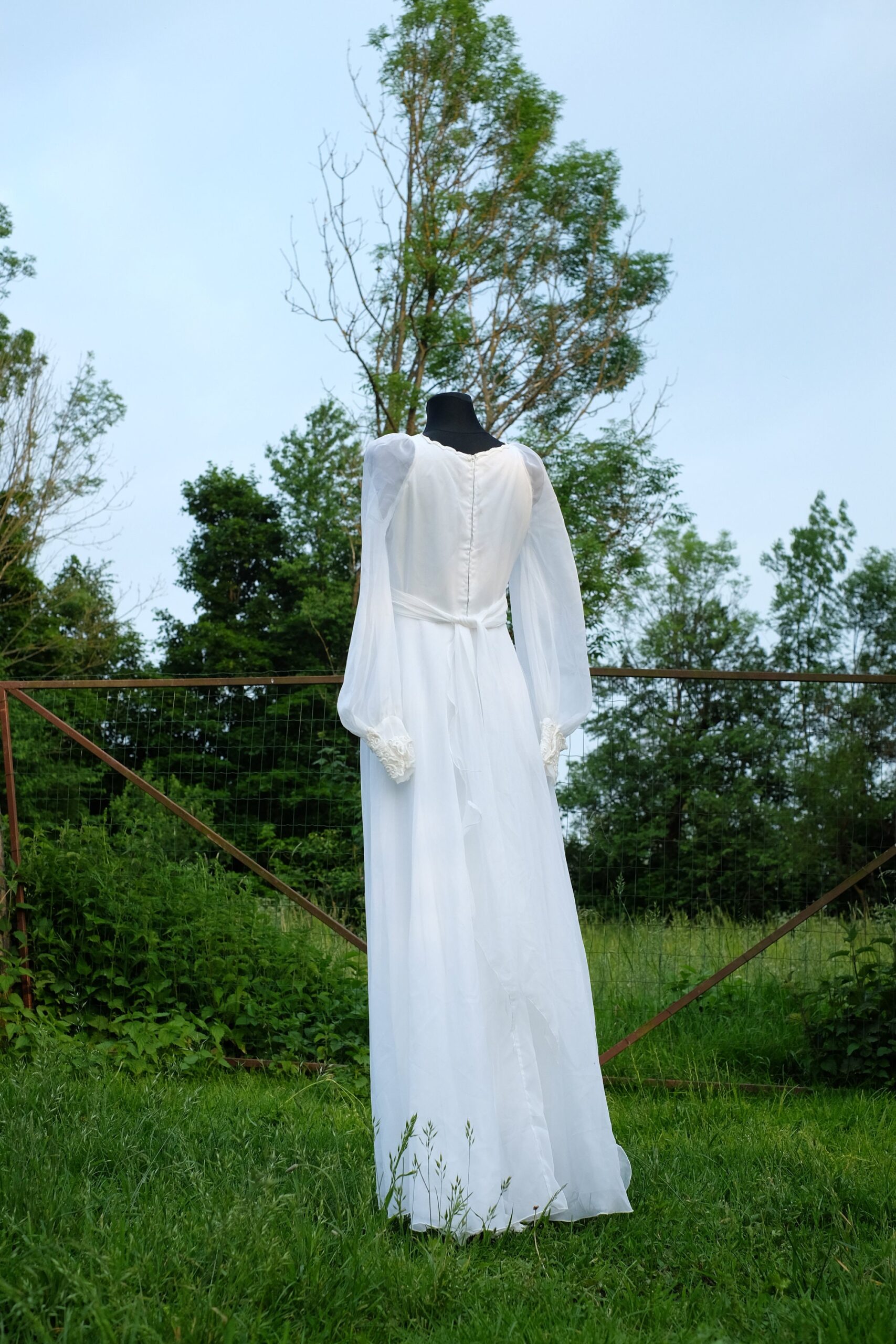 70s Vintage Boho Wedding Dress, Dreamy Cottagecore Wedding Gown - Image 9