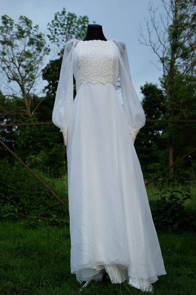 70s Vintage Boho Wedding Dress, Dreamy Cottagecore Wedding Gown