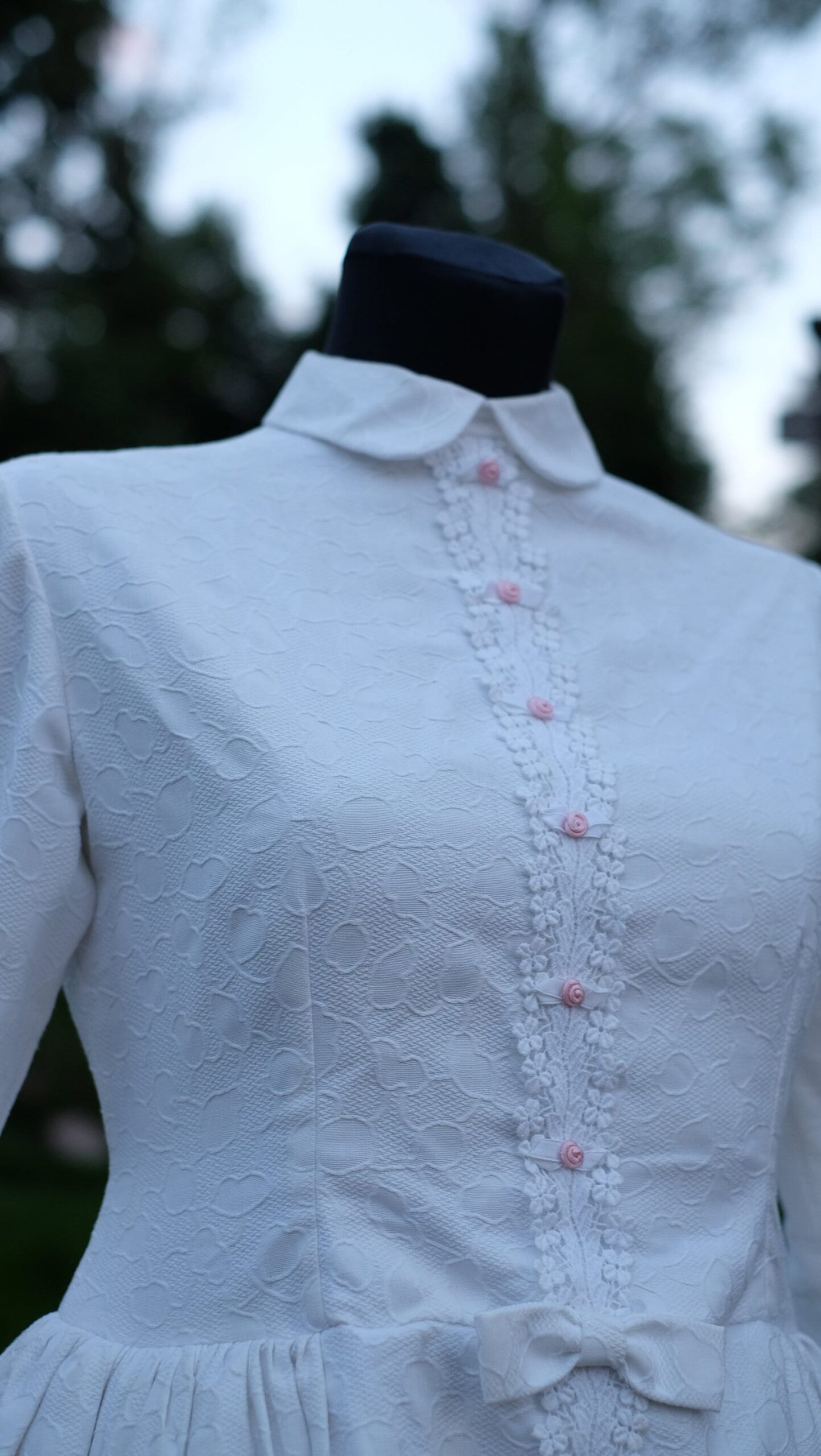 Vintage Early 1960s Wedding Dress - Image 6