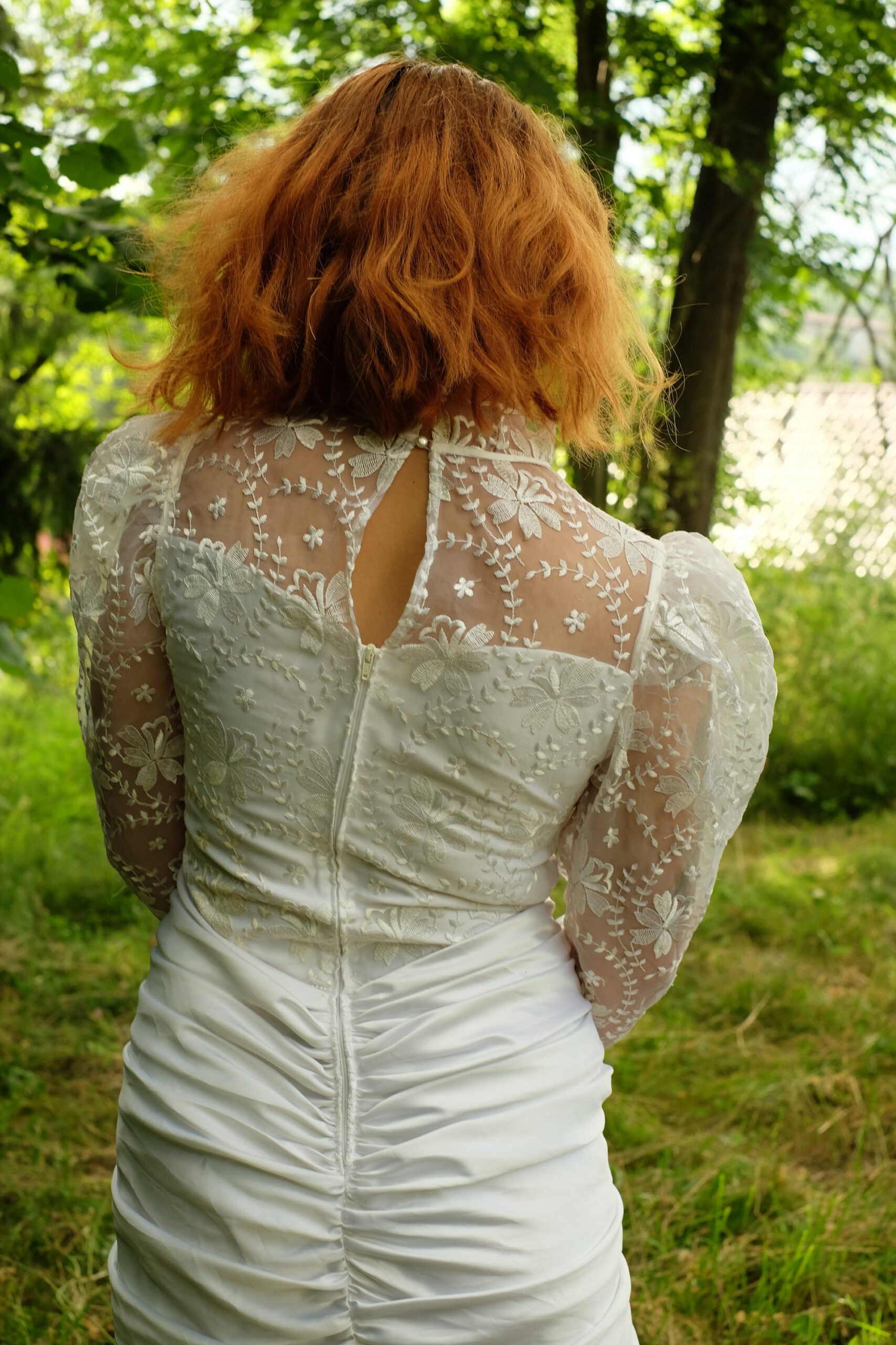 80s Vintage Wedding Dress, Collared Puff Sleeves Lace Trumpet Bridal Gown with bow in the back - Image 8