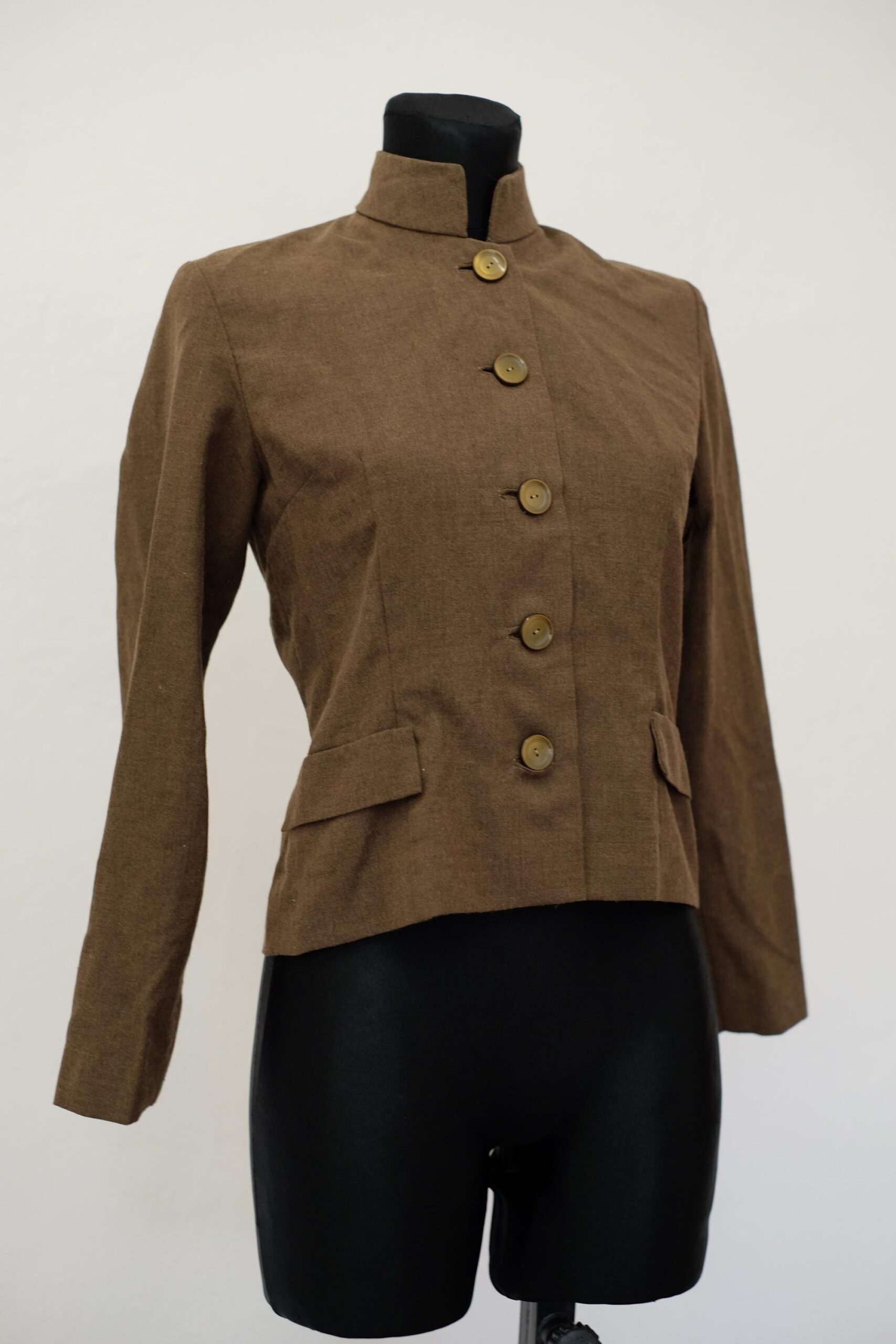 Vintage Women's Brown Light Fitted Suit Jacket/ Blazer - Image 6