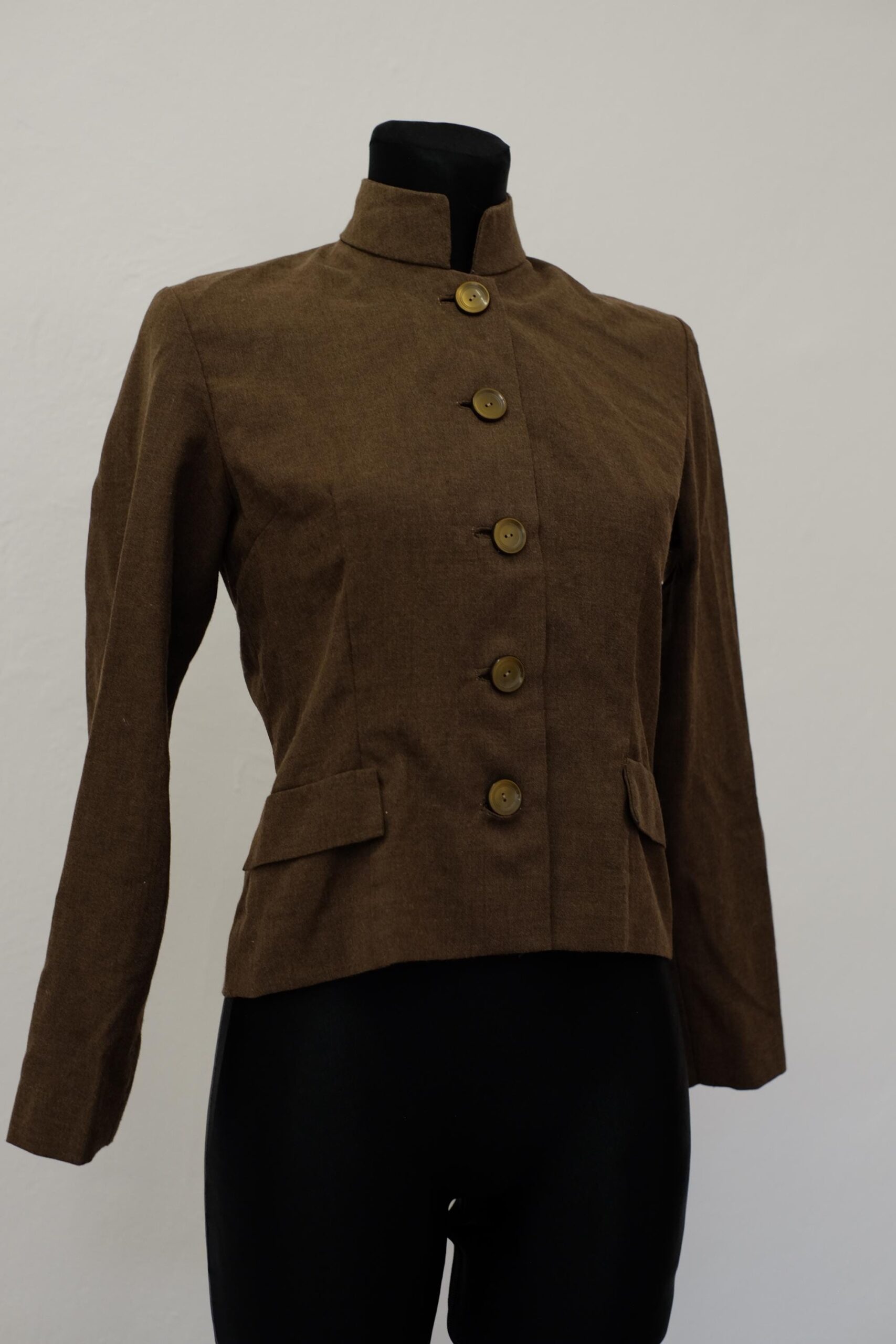 Vintage Women's Brown Light Fitted Suit Jacket/ Blazer - Image 7