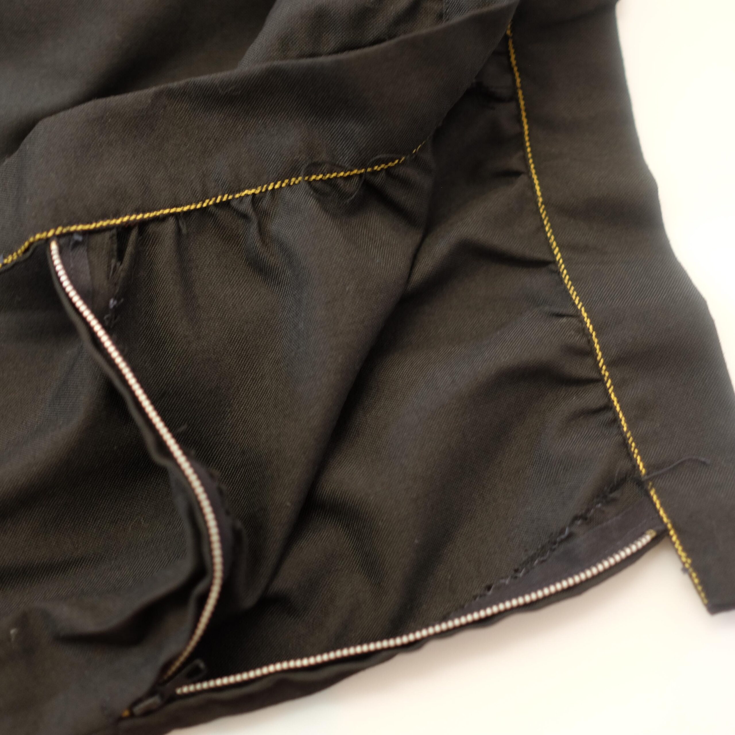 Vintage Plus Sized Black A line Skirt EU Size W52 - Image 5