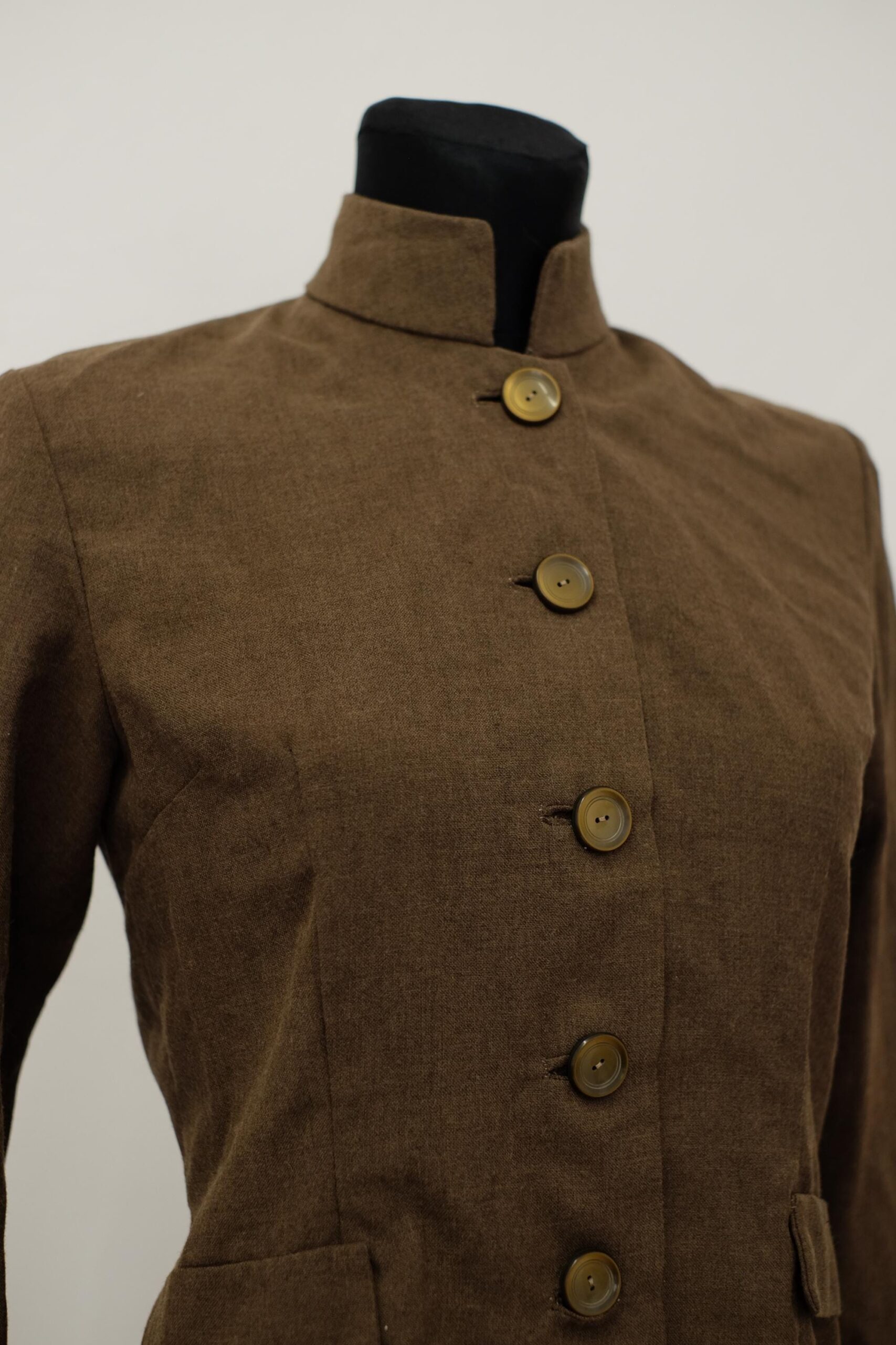 Vintage Women's Brown Light Fitted Suit Jacket/ Blazer - Image 5