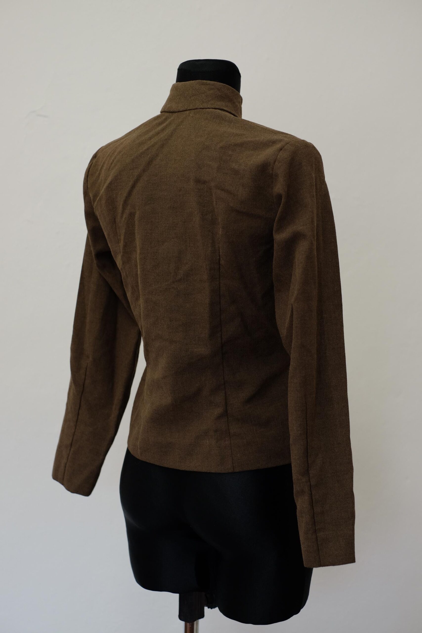 Vintage Women's Brown Light Fitted Suit Jacket/ Blazer - Image 8