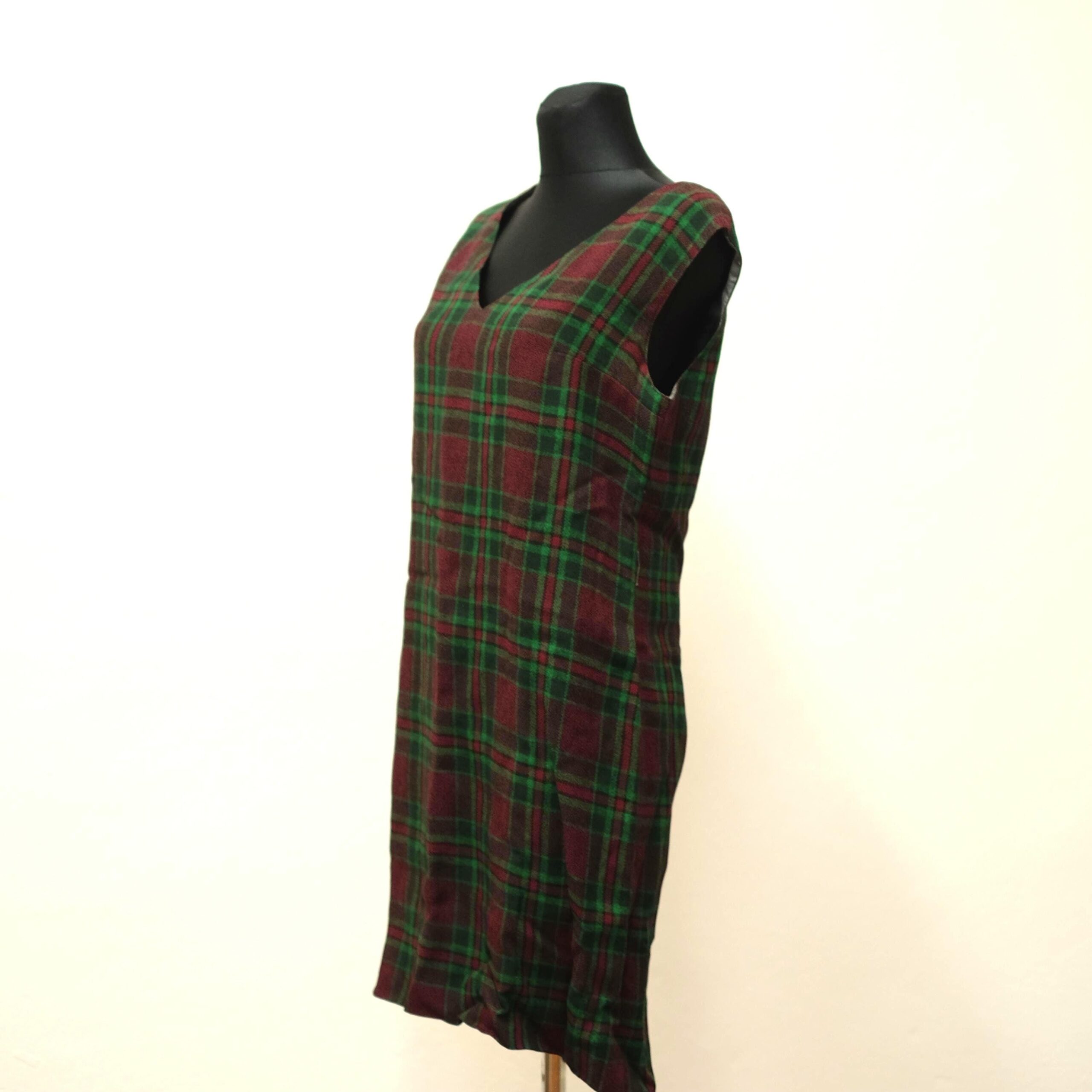 Vintage Mod 60s Wool Tartan Plaid Winter Mini Dress in Red and Green Size Eu42/L - Image 5