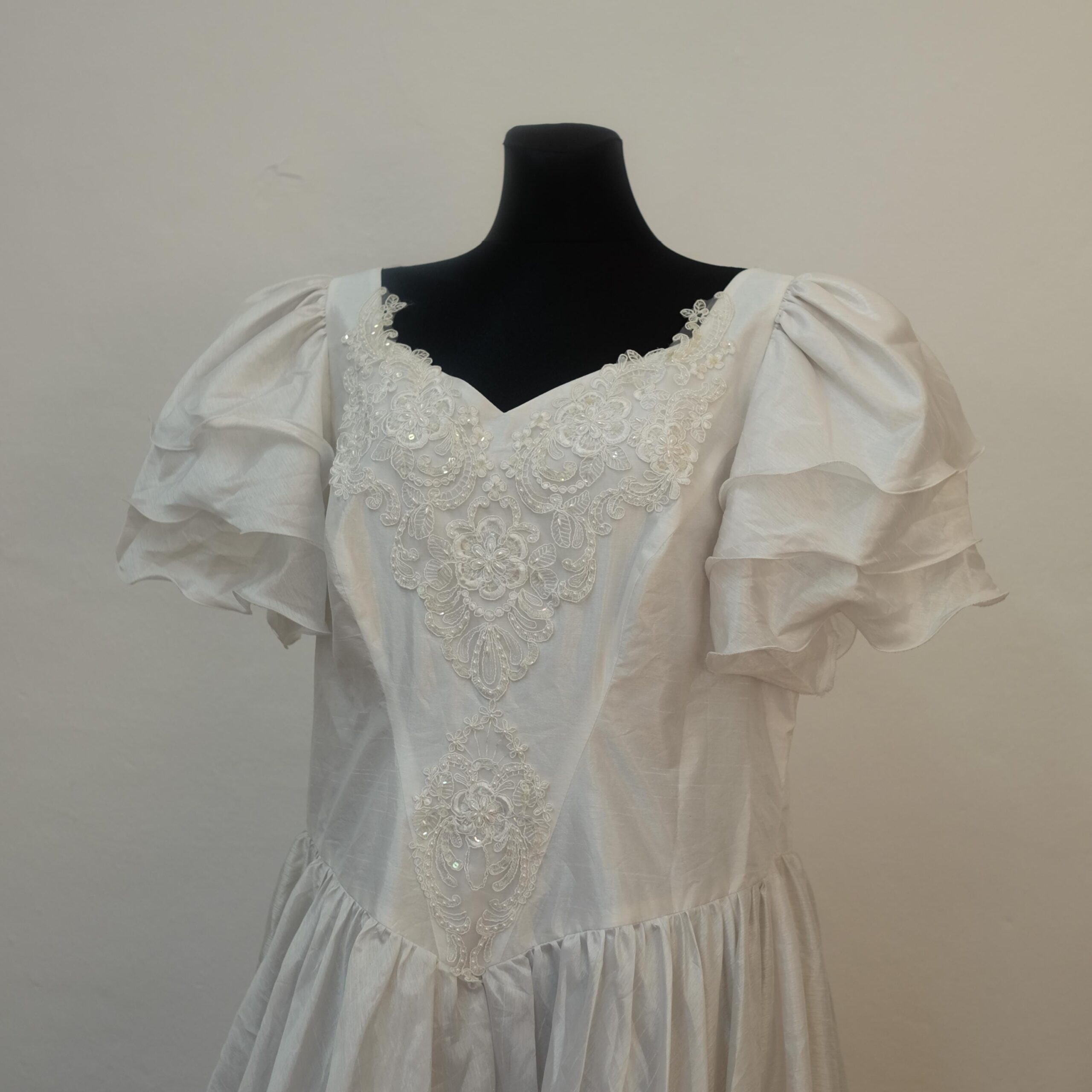 Vintage 90s Wedding Dress, Deadstock Kleemeier XXL with original Tags - Image 4