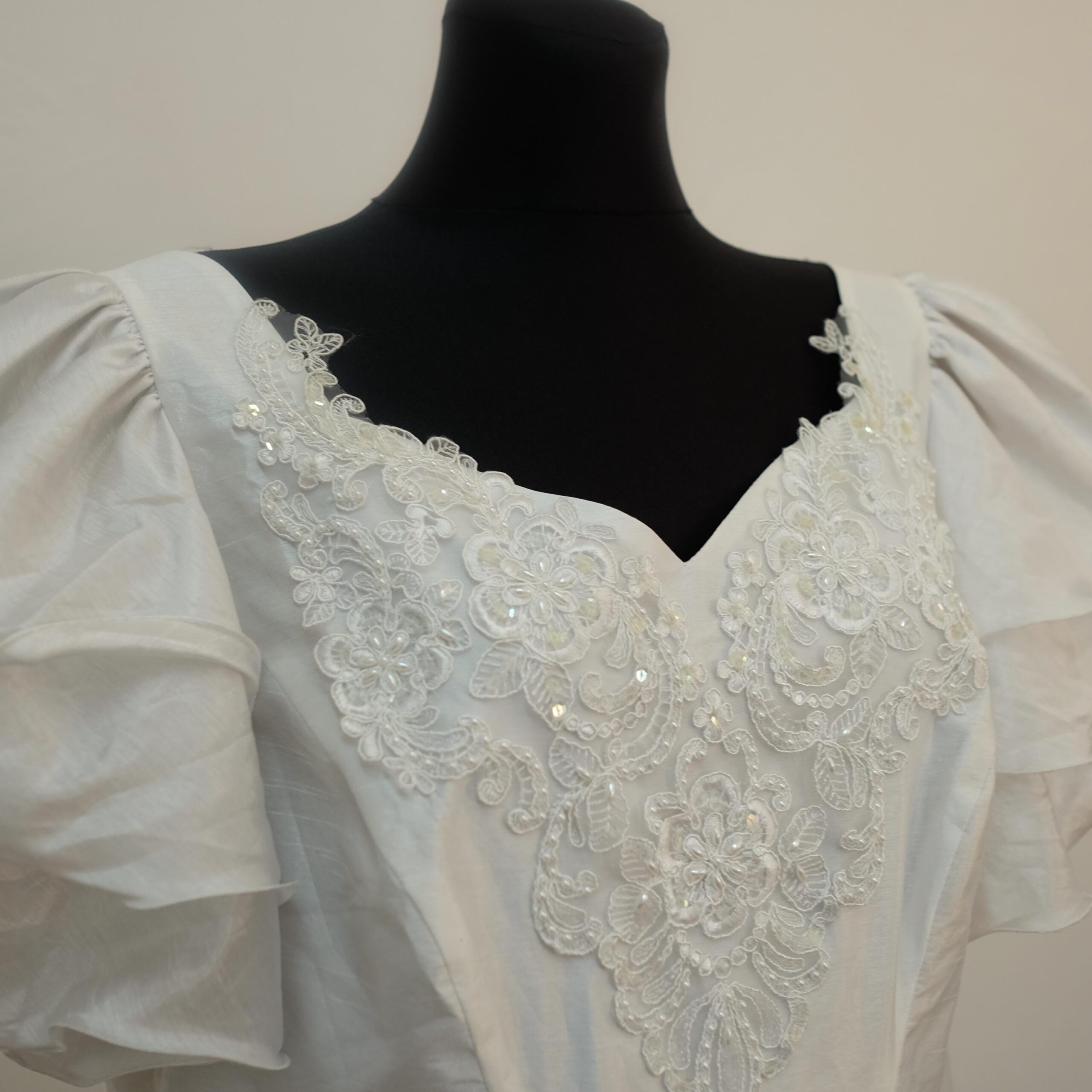 Vintage 90s Wedding Dress, Deadstock Kleemeier XXL with original Tags - Image 5