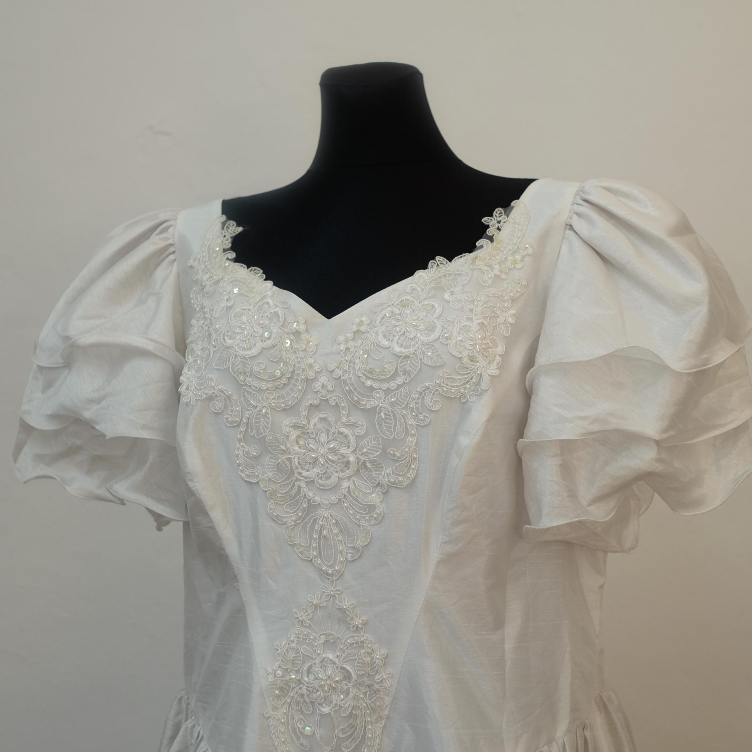Vintage 90s Wedding Dress, Deadstock Kleemeier XXL with original Tags - Image 10