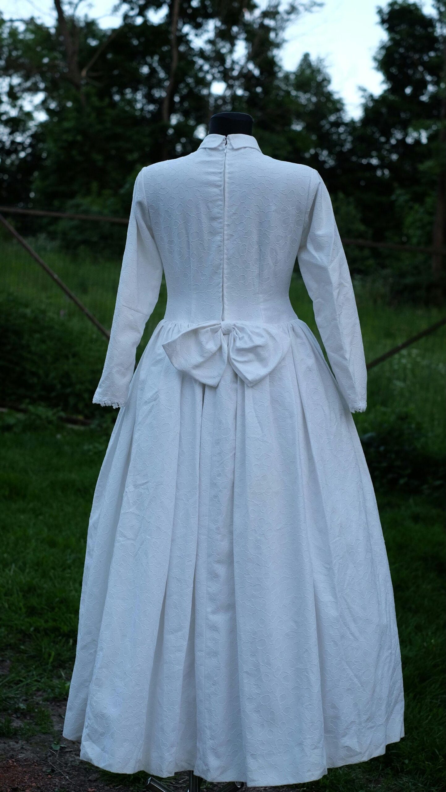 Vintage Early 1960s Wedding Dress - Image 4