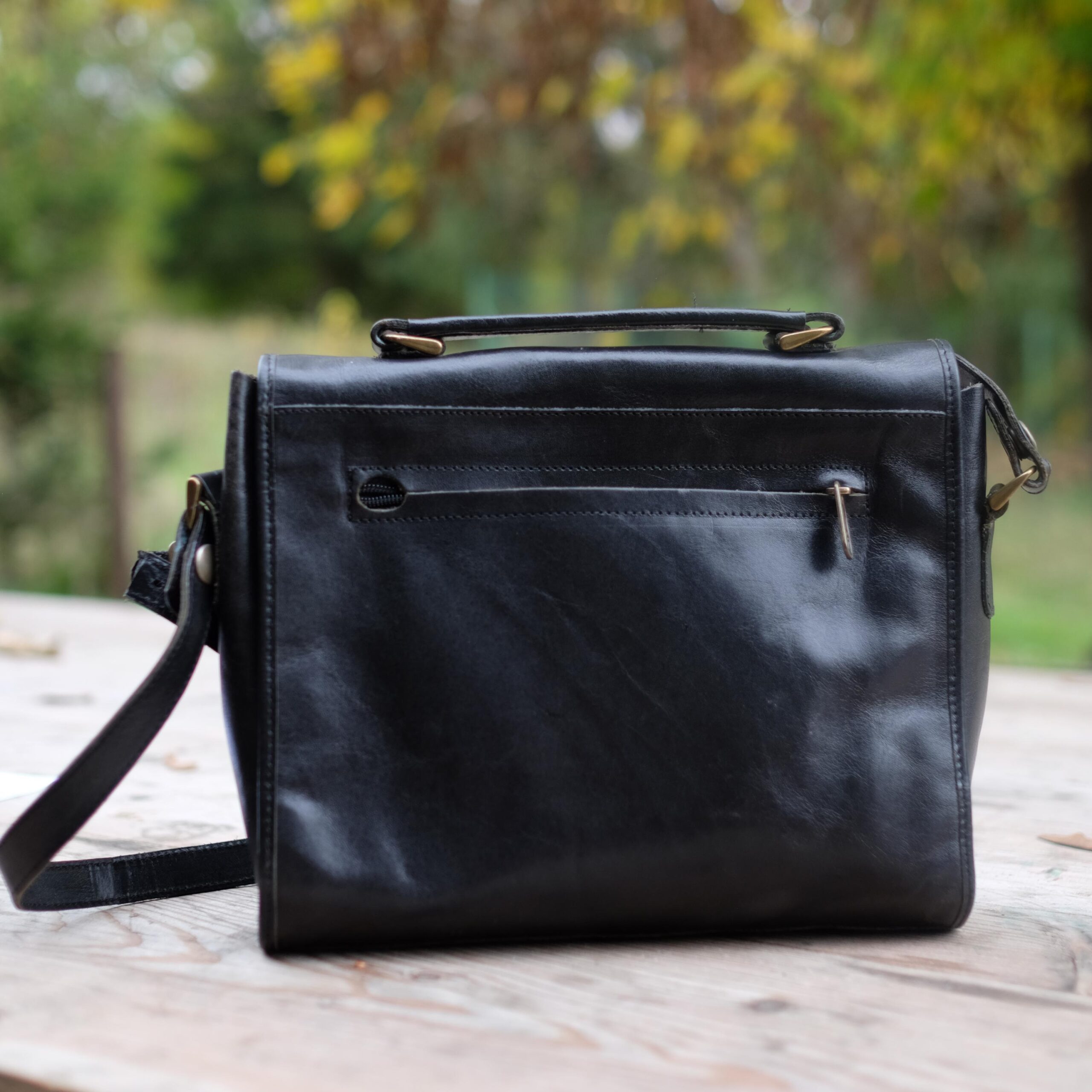 Vintage Black Claudio Ferrici Leather Black Crossbody Bag / Shoulder Bag, Minimalist luxury handbag - Image 2