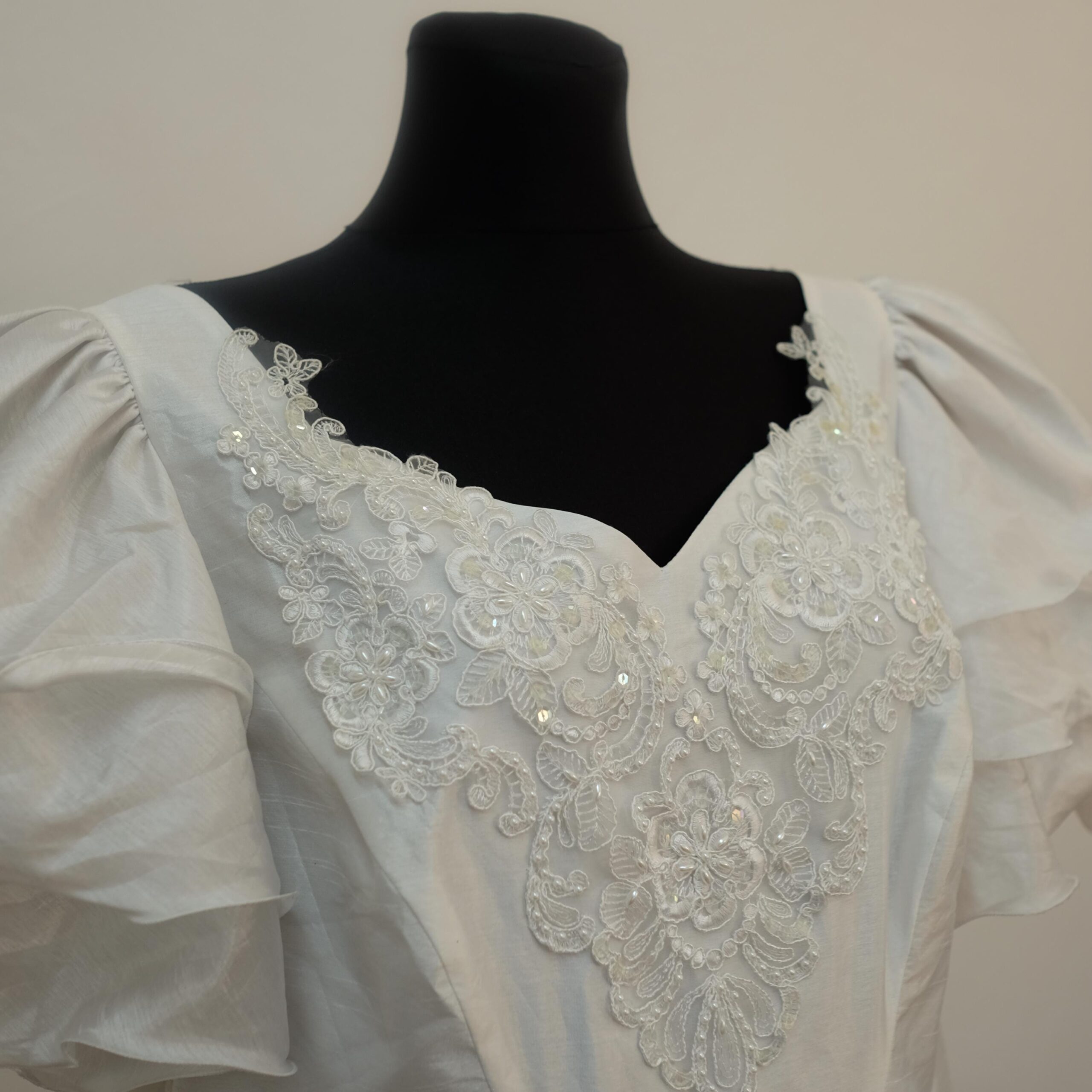 Vintage 90s Wedding Dress, Deadstock Kleemeier XXL with original Tags - Image 8