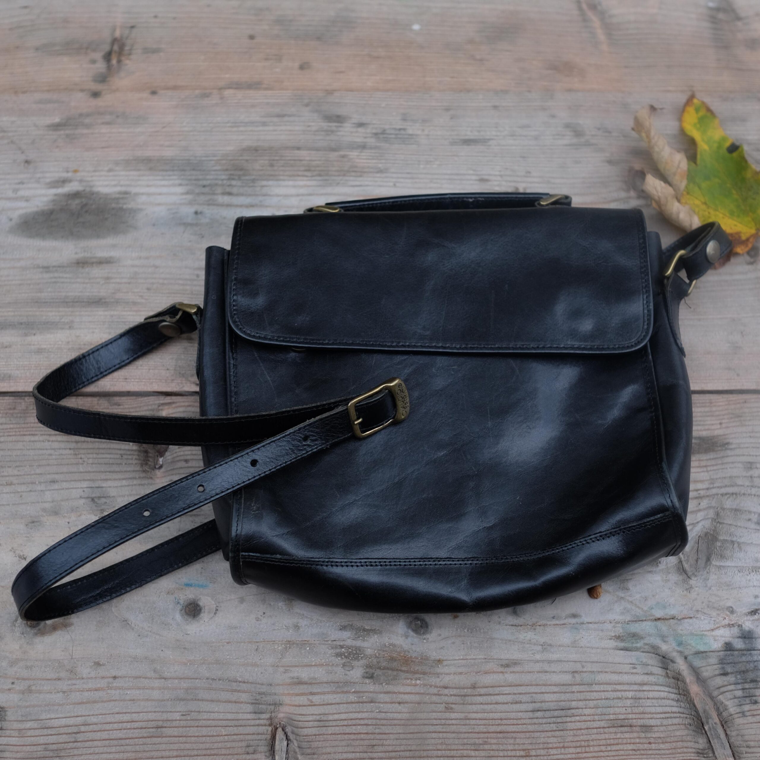 Vintage Black Claudio Ferrici Leather Black Crossbody Bag / Shoulder Bag, Minimalist luxury handbag - Image 3