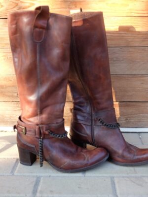 Vintage Western Cowboy Brown Leather Boots with heels and Chains Size eu39