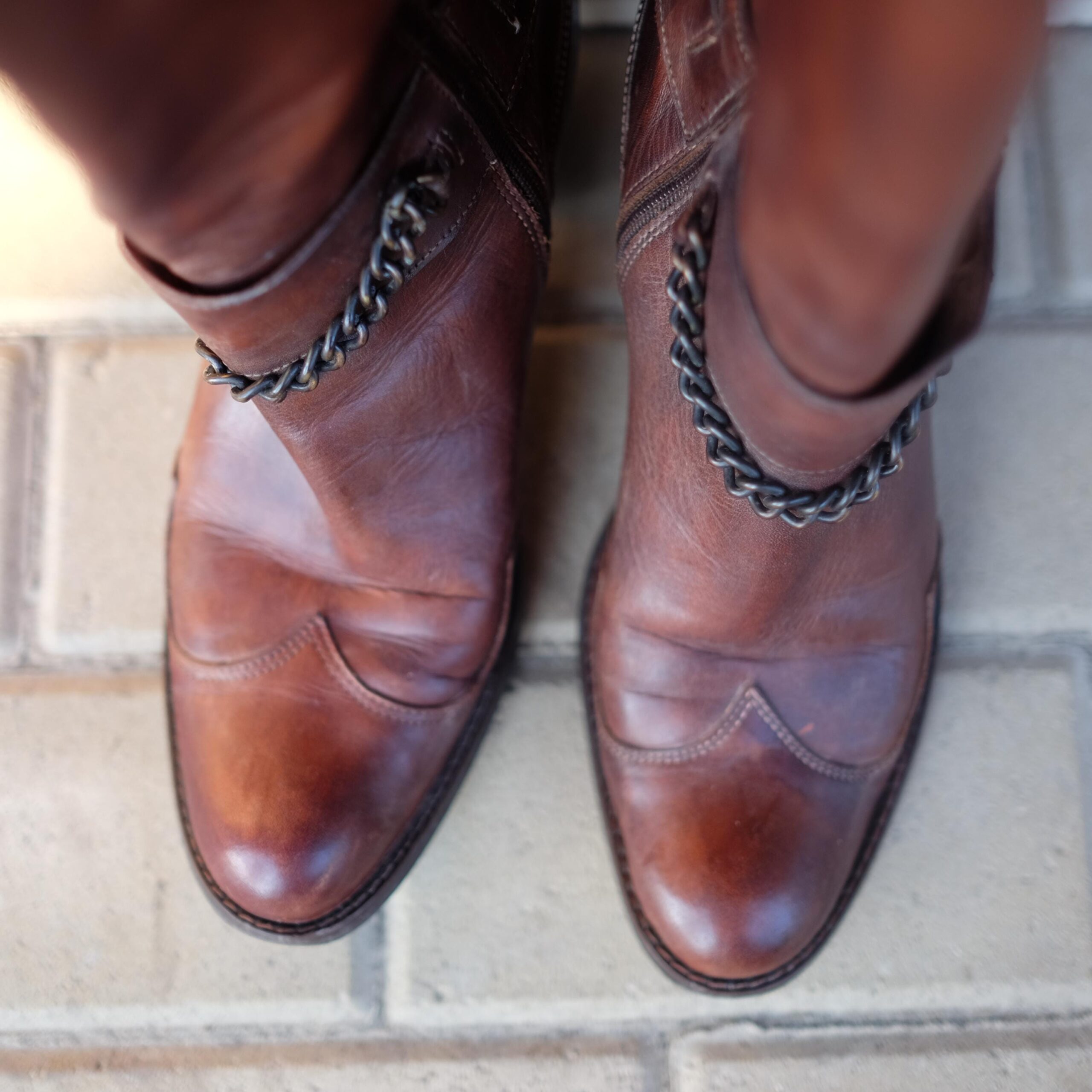 Vintage Western Cowboy Brown Leather Boots with heels and Chains Size eu39 - Image 8