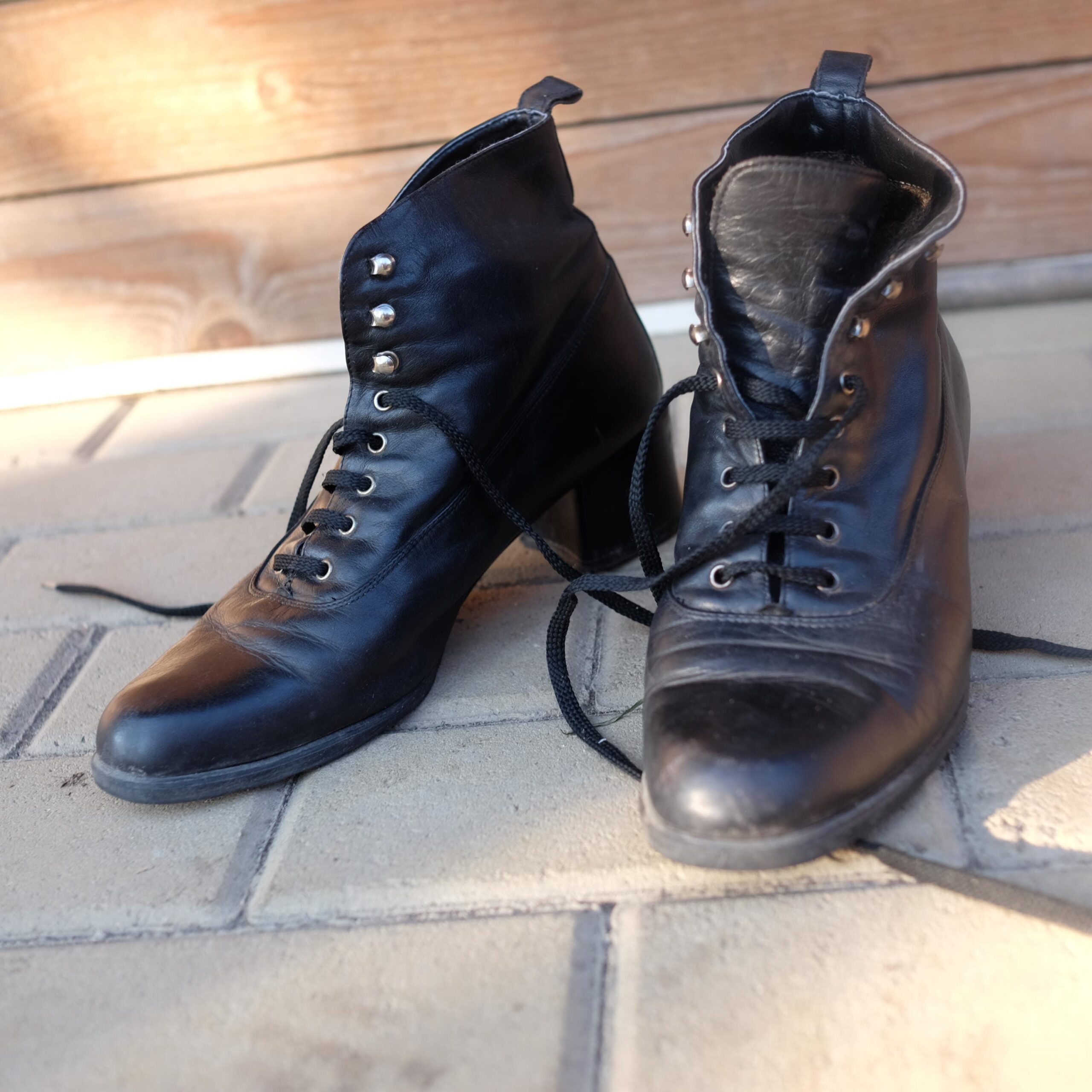Vintage Black Lace up Ankle Boots size EU39 - Image 6
