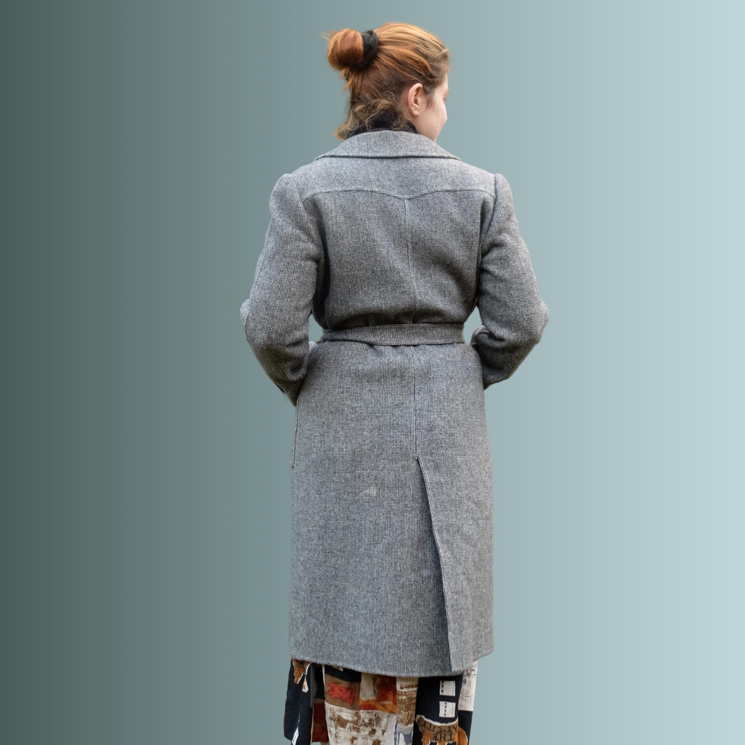 Vintage 90s Long Gray Overcoat, Very Smart, Elegant and classy Style - Image 5