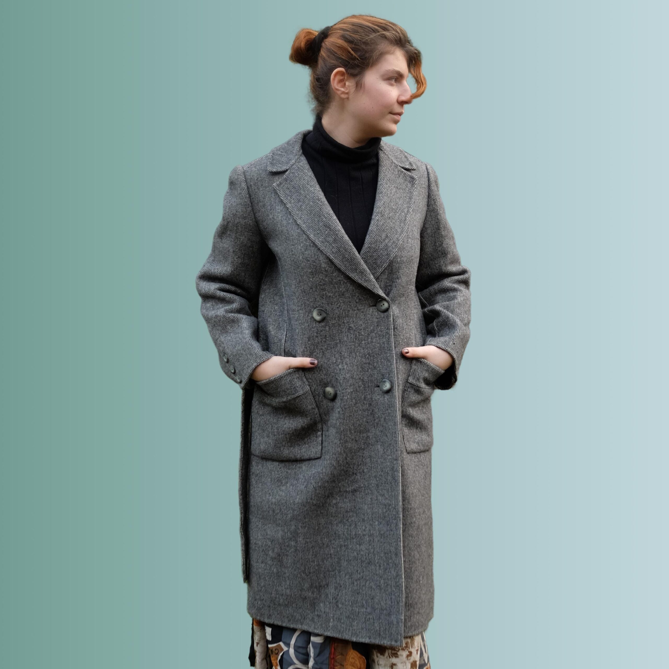 Vintage 90s Long Gray Overcoat, Very Smart, Elegant and classy Style - Image 3