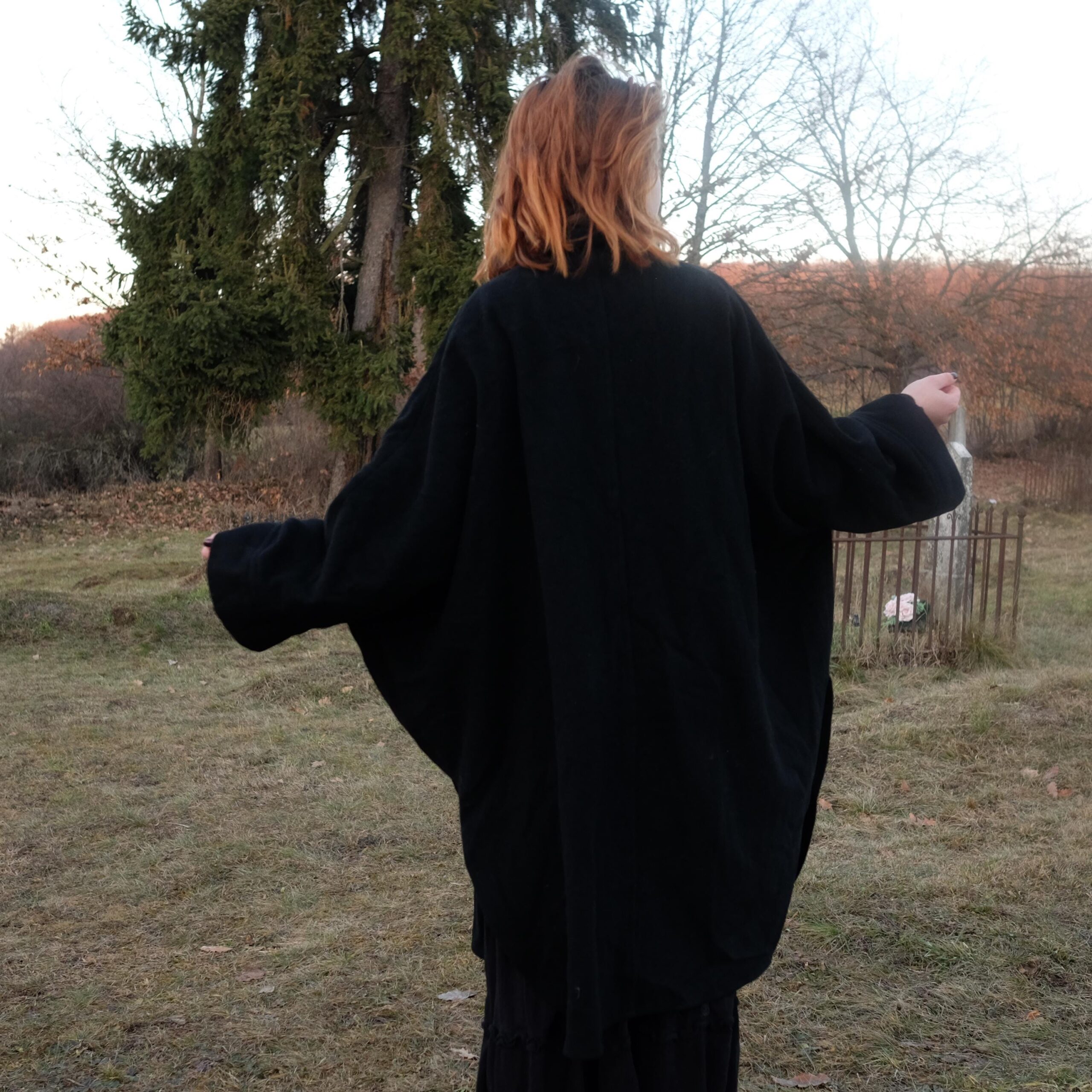 Vintage Black Witchy Cape Coat, Elegant and warm - Image 3