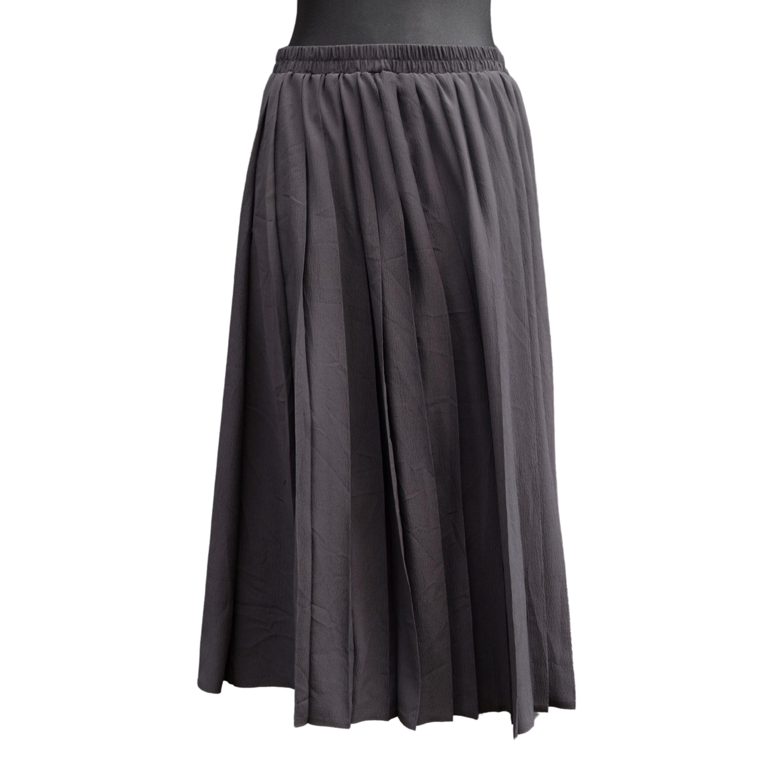Vintage Black Pleated Skirt, Minimalistic skirt with waistband - Image 2