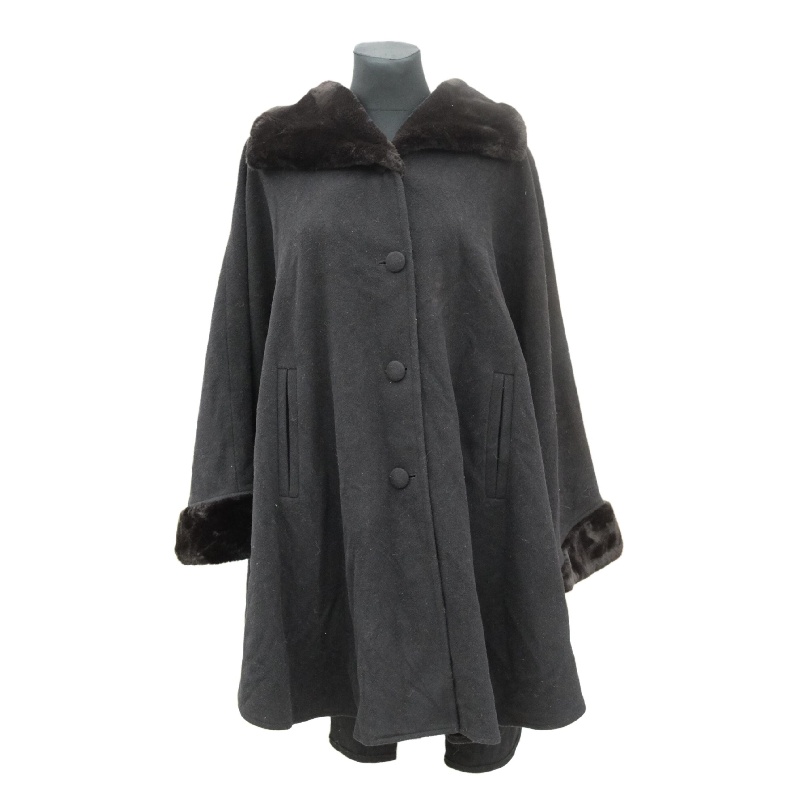 Vintage Elegant Black Cape with Faux Fur