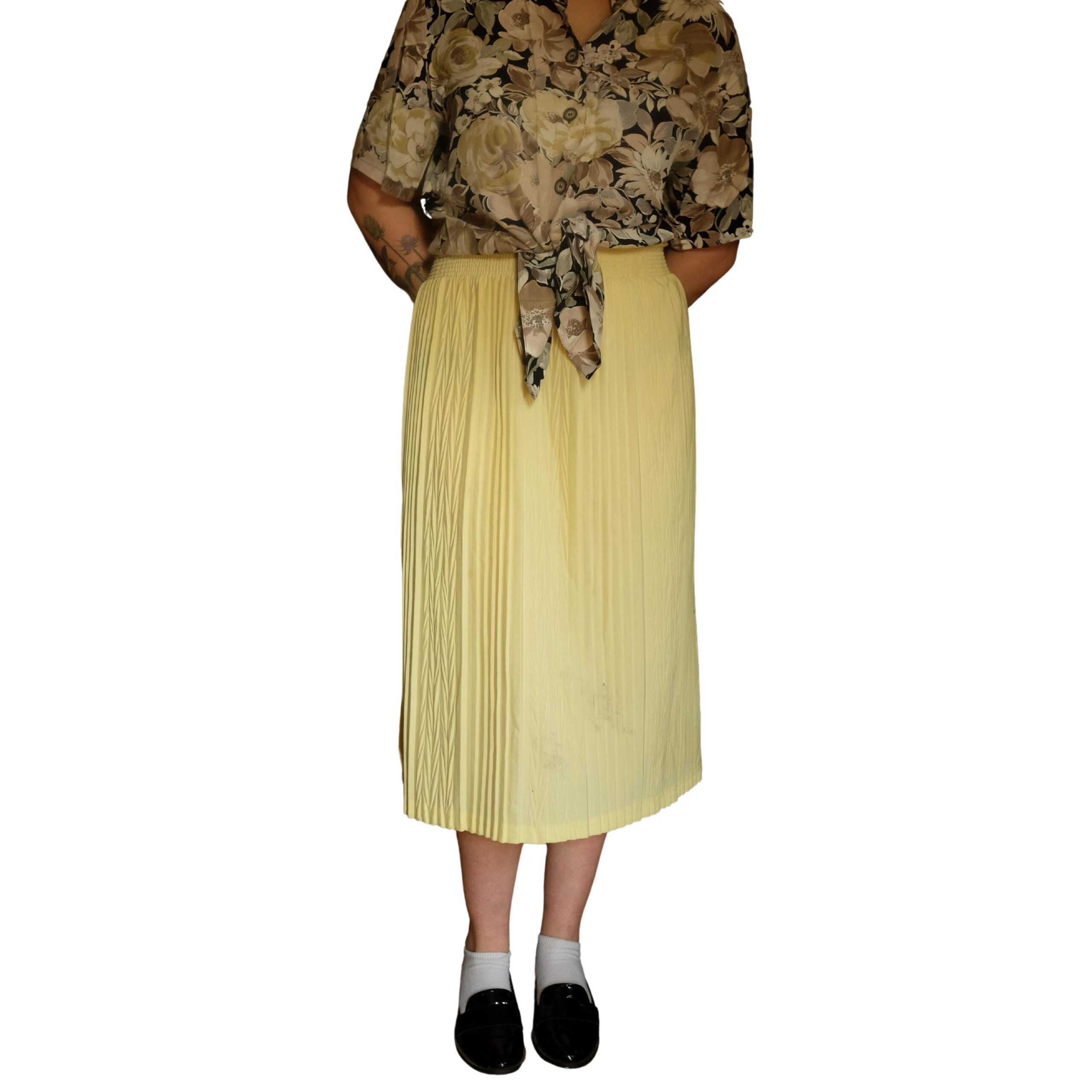 Vintage Below the Knee Yellow Pleated Skirt Has stains - Image 3