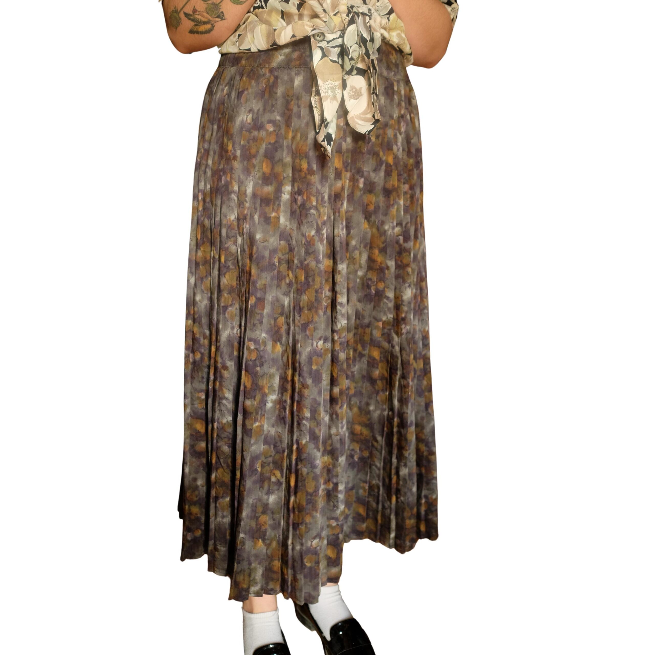 Vintage Floral Long Pleated Skirt in Earthy tones - Image 2