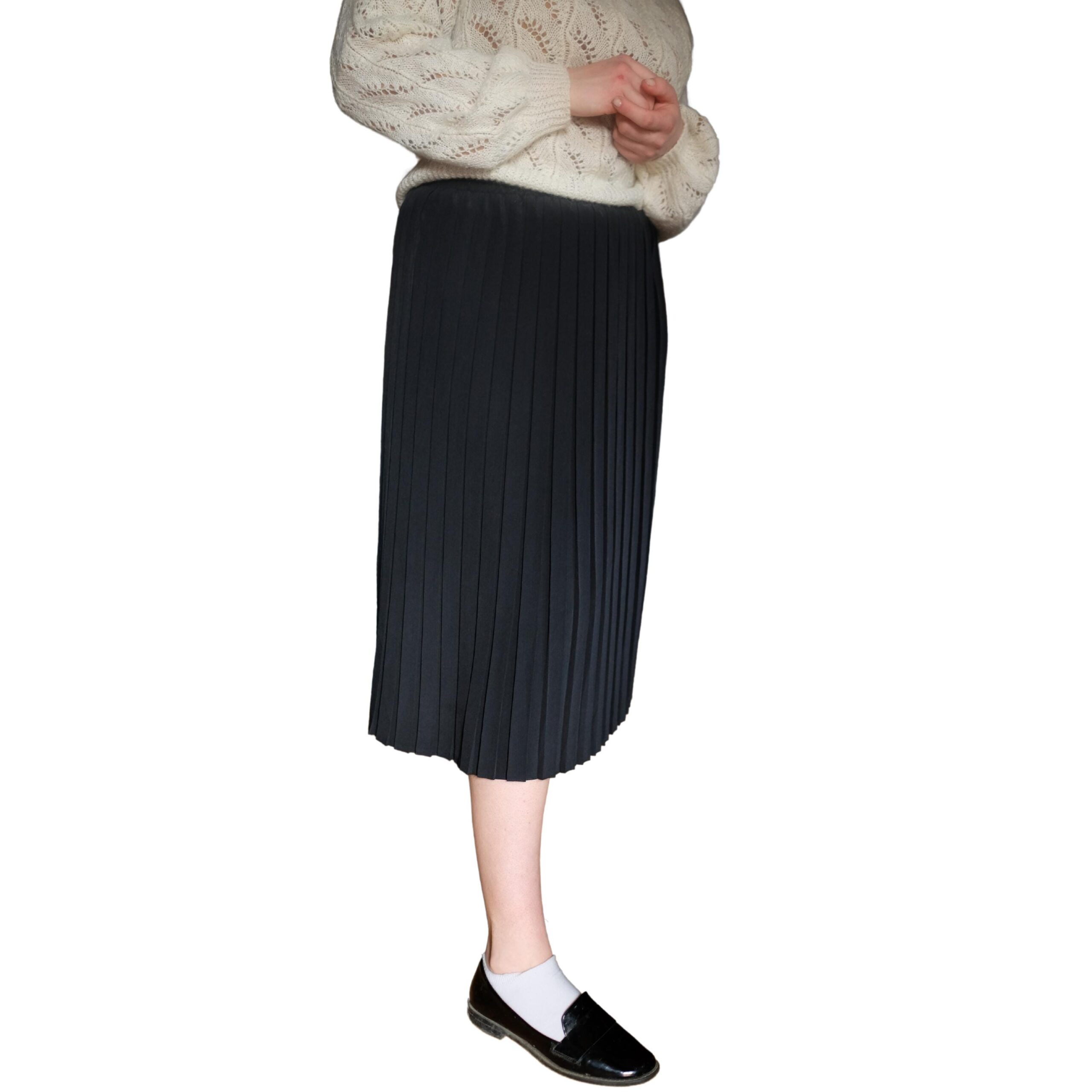 Vintage Mis-Calf Length Black Pleated Skirt - Image 3