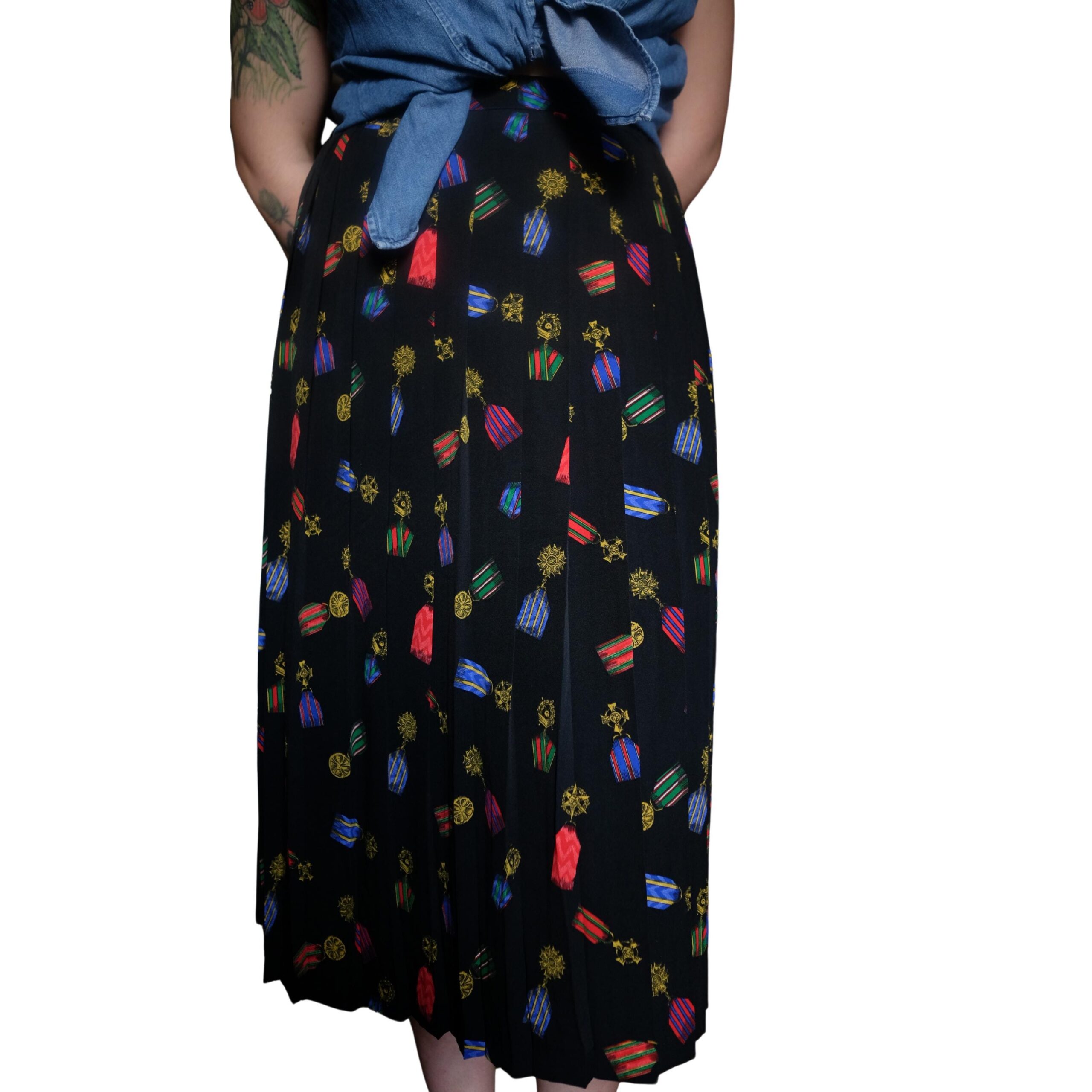 Vintage Black Pleated Skirt with Medals Pattern - Image 6